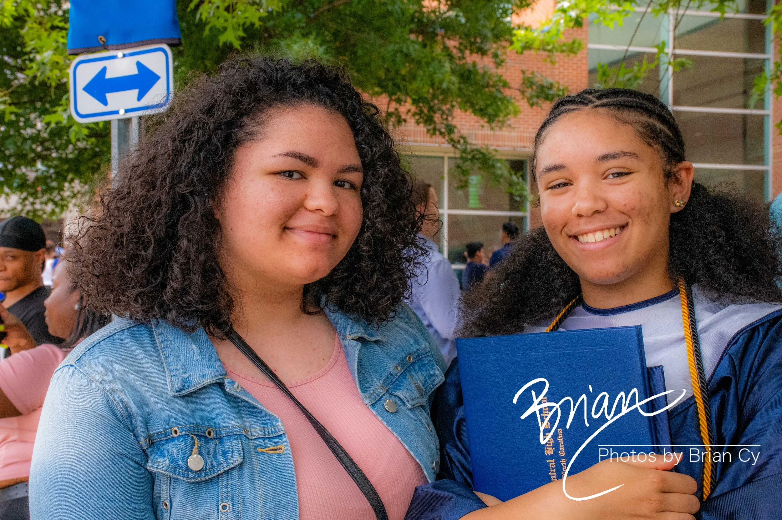 LoRes_WM_20190608_Icyss_Graduation_Edit-0441.jpg