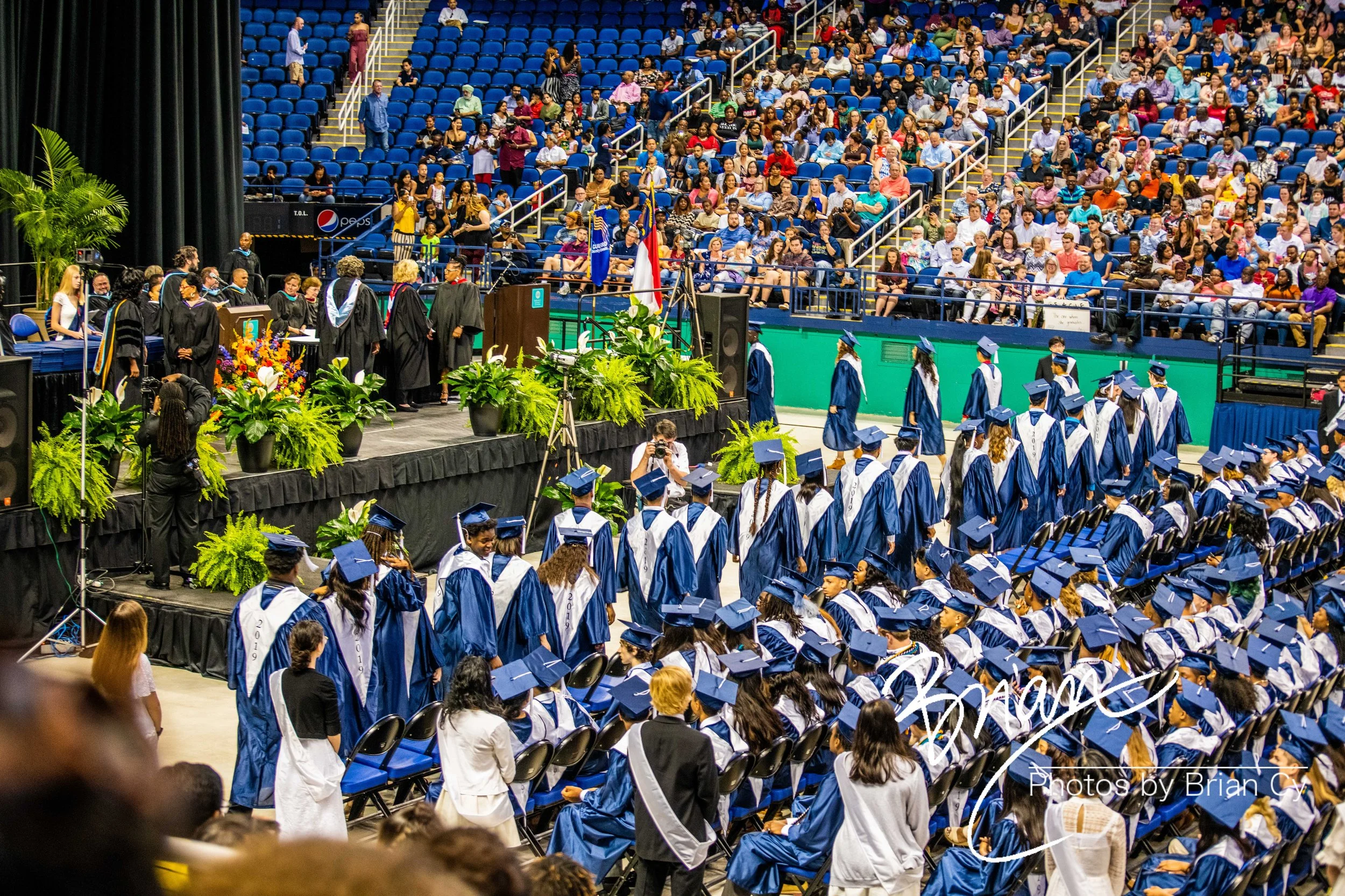 LoRes_WM_20190608_Icyss_Graduation_Edit-9937.jpg