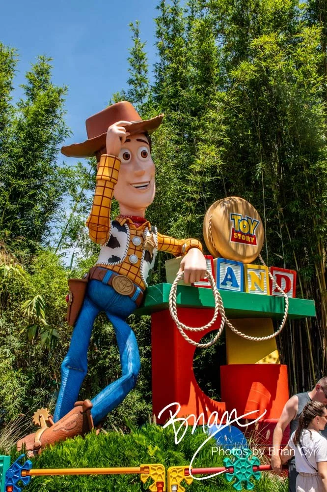 LoRes_WM_20230702_TheFam_Disney_Edit-5629.jpg