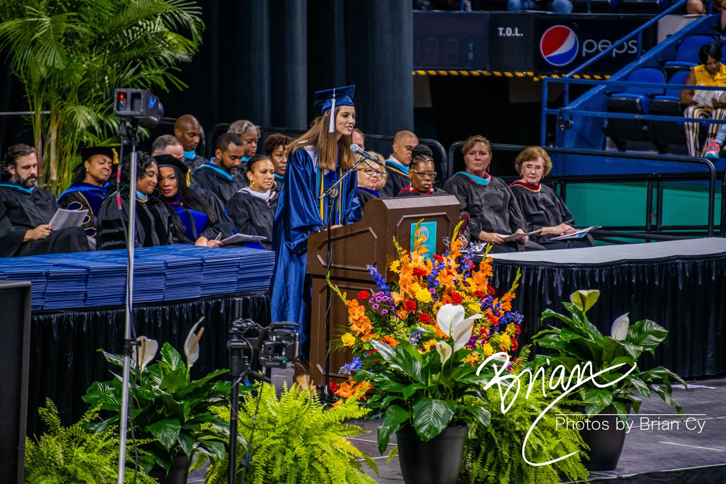 LoRes_WM_20190608_Icyss_Graduation_Edit-9902.jpg