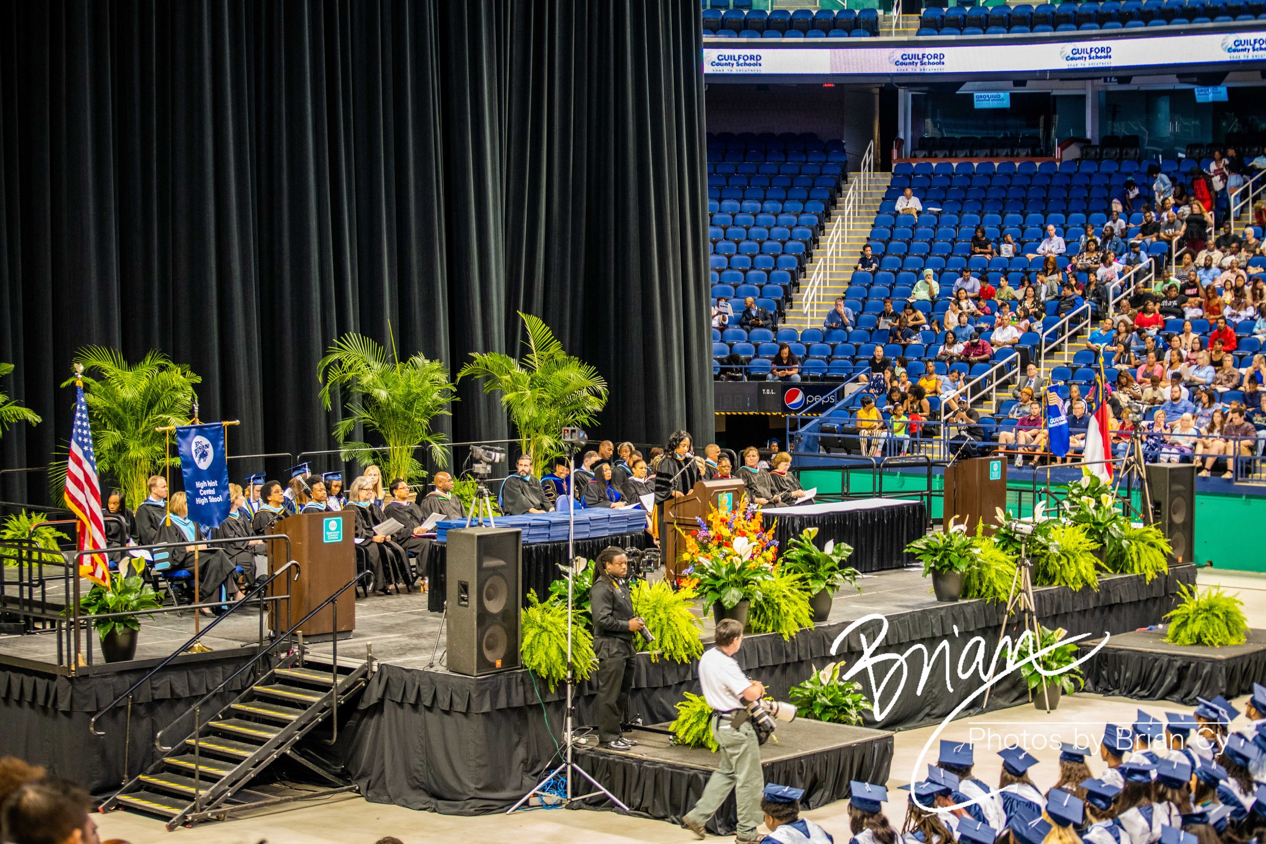 LoRes_WM_20190608_Icyss_Graduation_Edit-9919.jpg