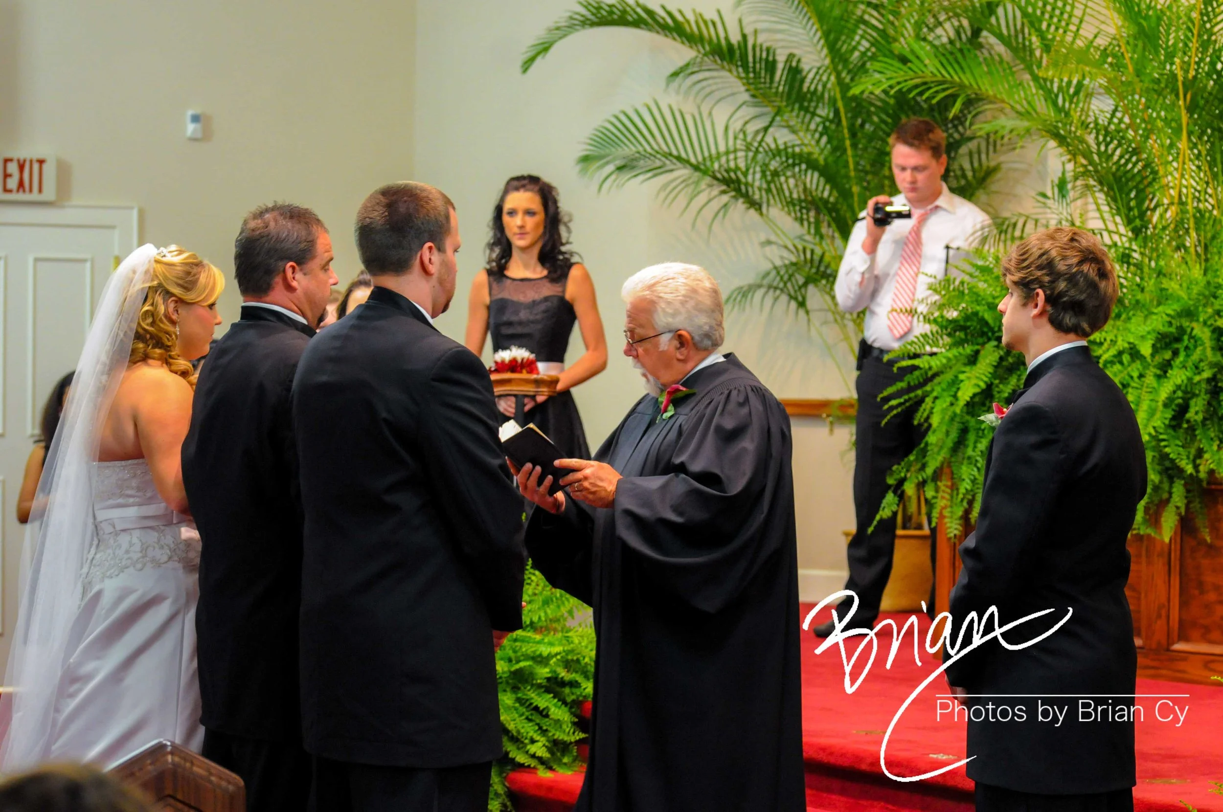 LoRes_WM_20100410_Travis_Wedding_Edit-4103.jpg