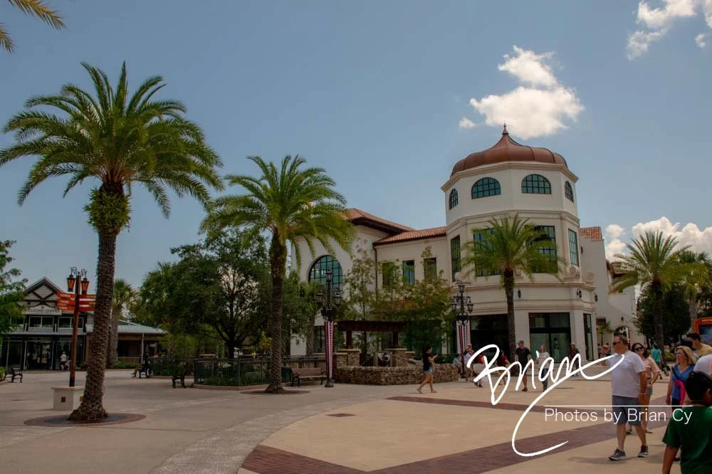 LoRes_WM_20230703_TheFam_DisneySprings_Edit-5891.jpg