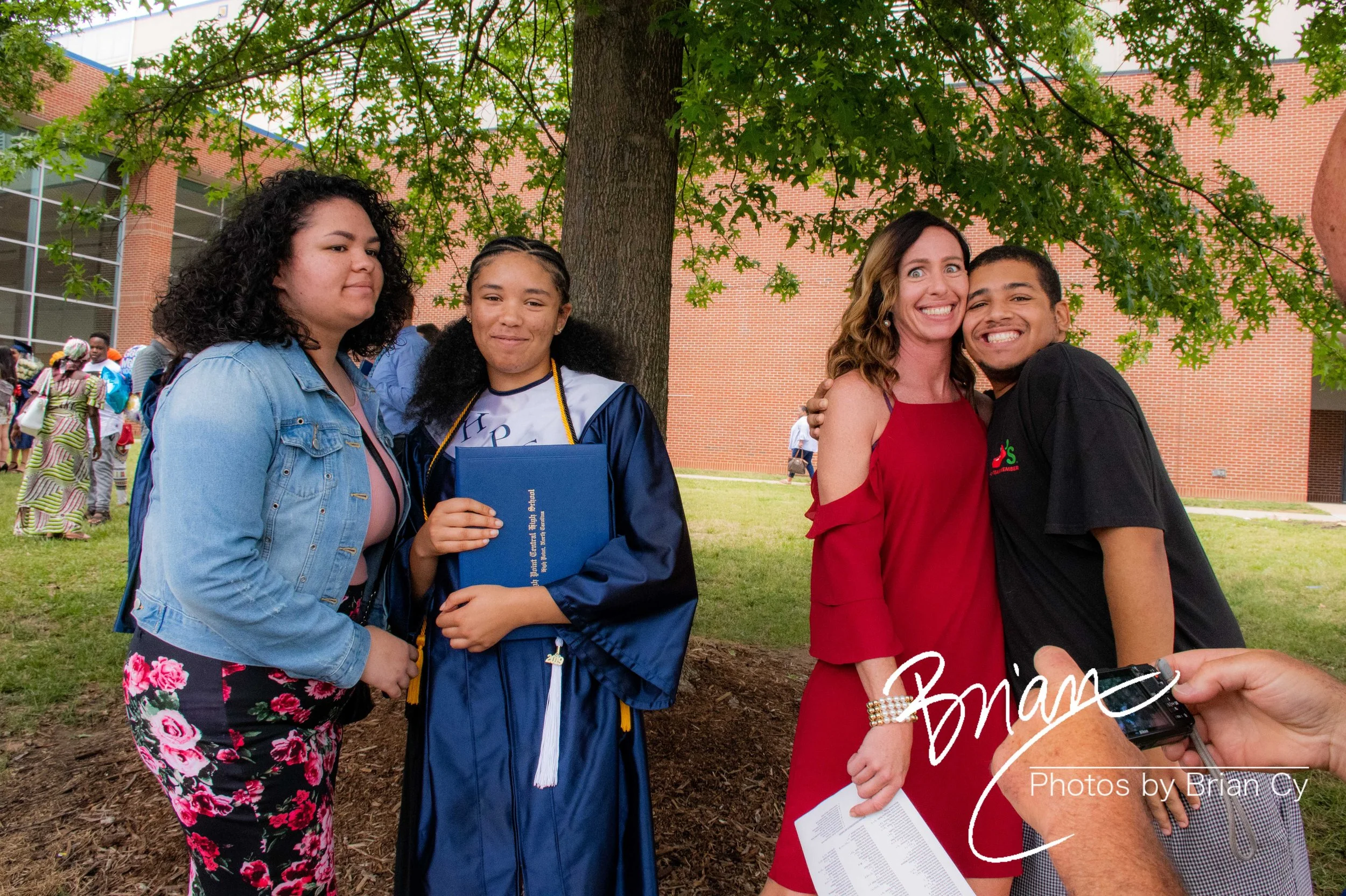LoRes_WM_20190608_Icyss_Graduation_Edit-0404.jpg