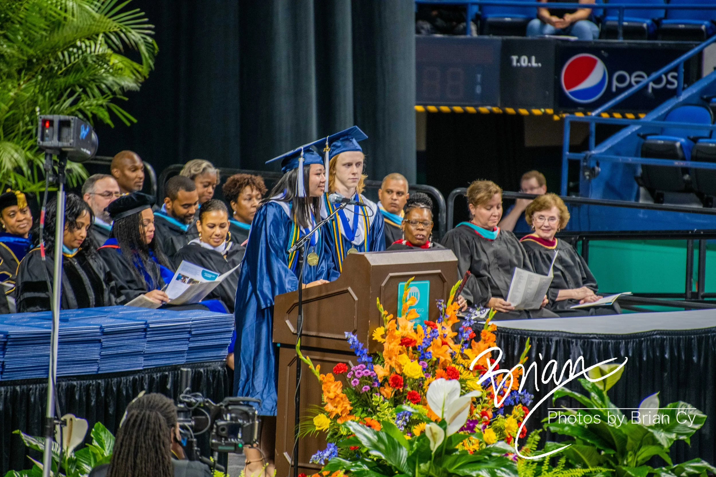 LoRes_WM_20190608_Icyss_Graduation_Edit-9892.jpg