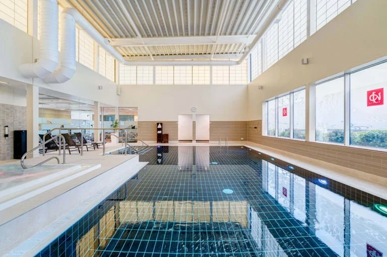 Enjoy a 50 minute spa treatment of your choice plus use of the Yu Spa facilities at Apex City Quay Hotel (Dundee). Starting bid £20.