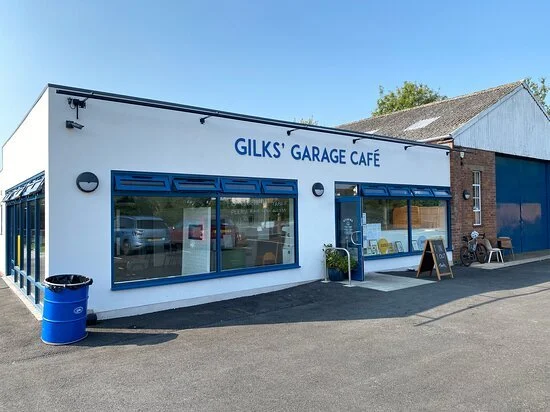 GILKS GARAGE CAFE Evening