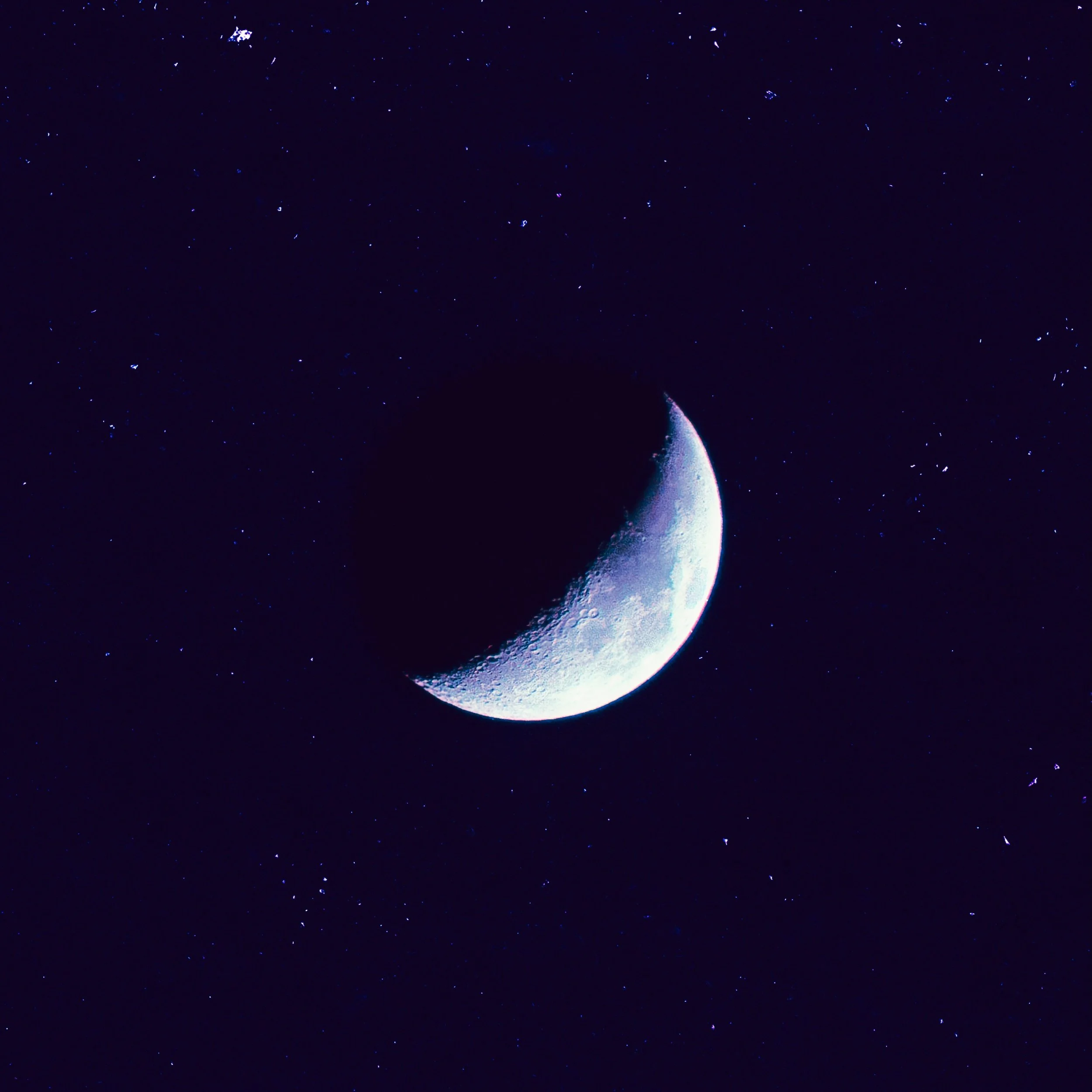 This one is my ode to the nighttime. I&rsquo;ve always been a night owl and felt more alive when the sun goes down. I&rsquo;m just tryna find my balance 🌖

Link in the bio!