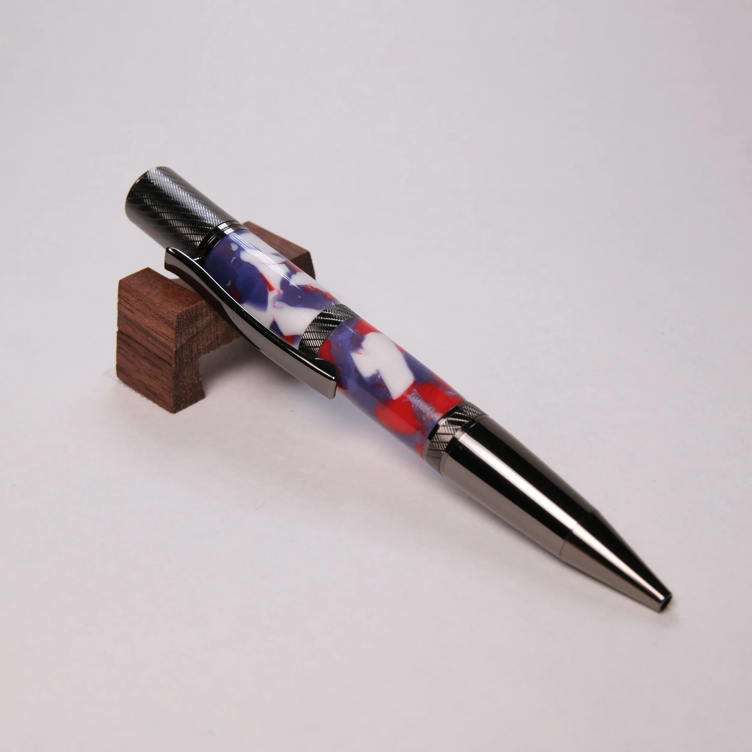 Pluma Series - Red, White & Blue