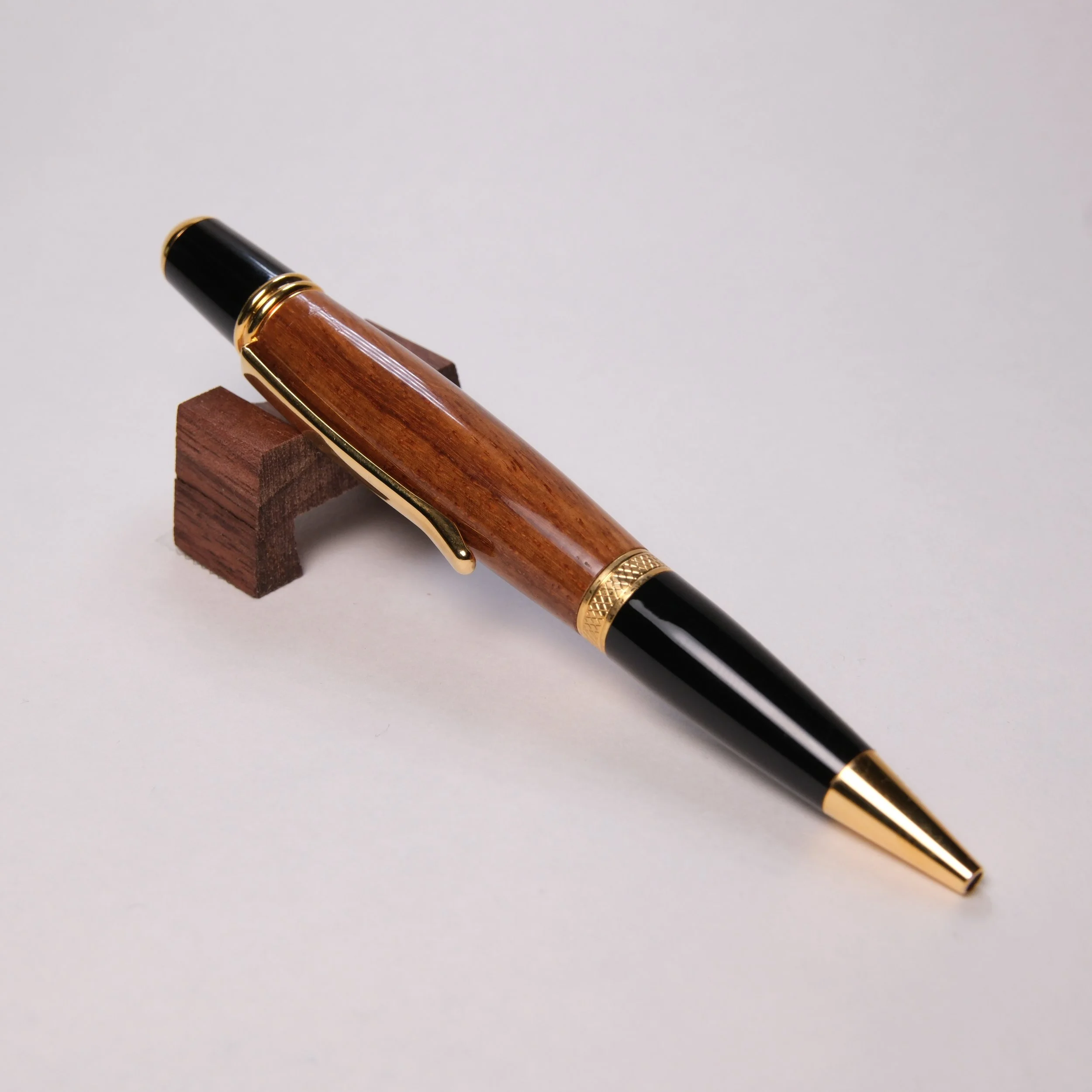 Wall Street II Walnut - Wood