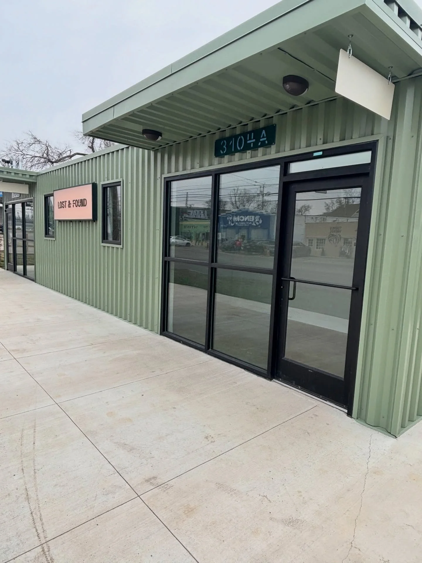 We&rsquo;re looking for an artisan ice cream or gelato partner to join Lost and Found 🌞
Our Gallatin Pike&ndash;facing space is available, and we&rsquo;d love to fill it with something small-batch, thoughtfully made, and neighborhood-driven.
If this