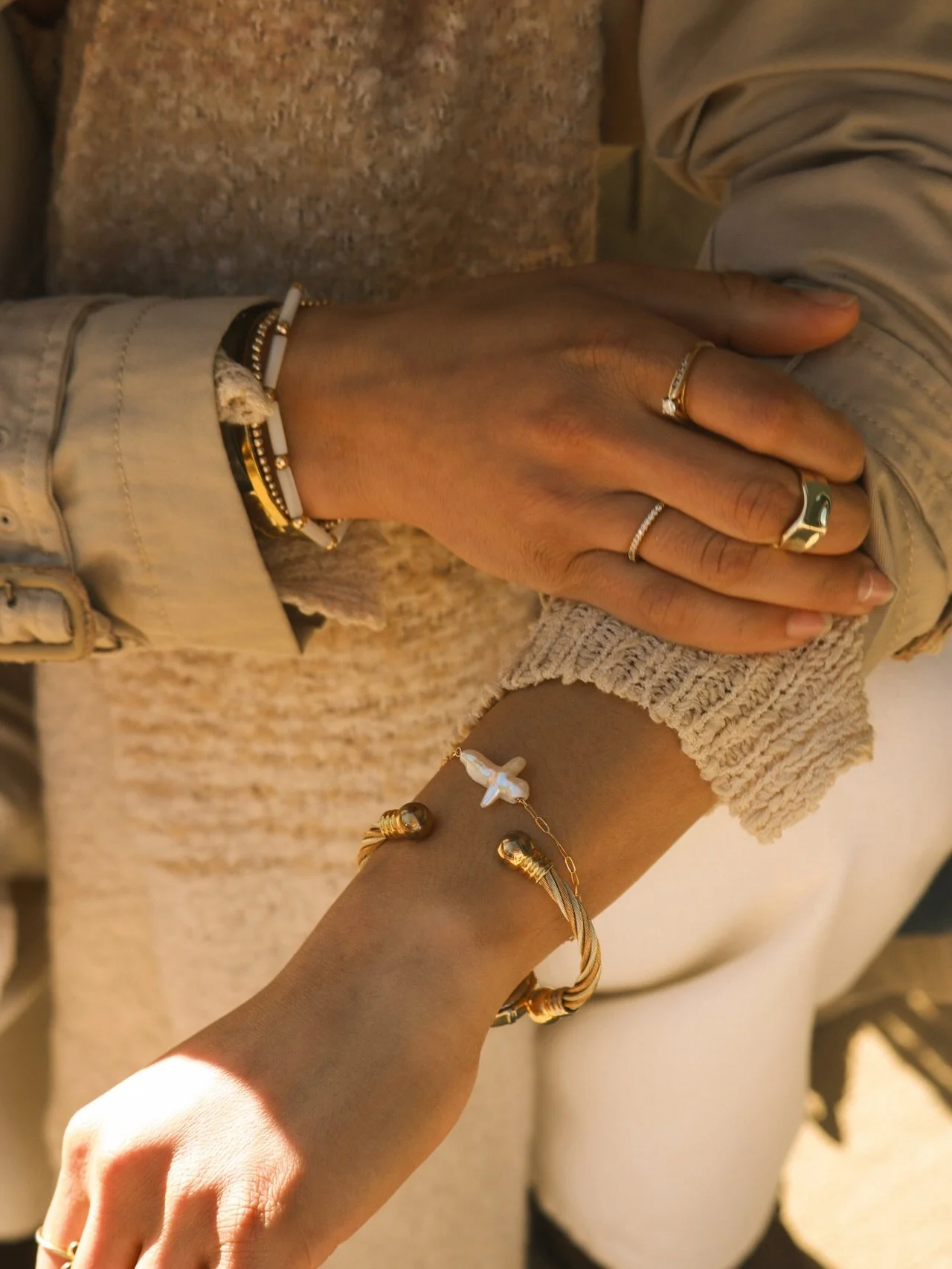 An everyday bracelet with timeless meaning. 
Our cutie cross 🕊️