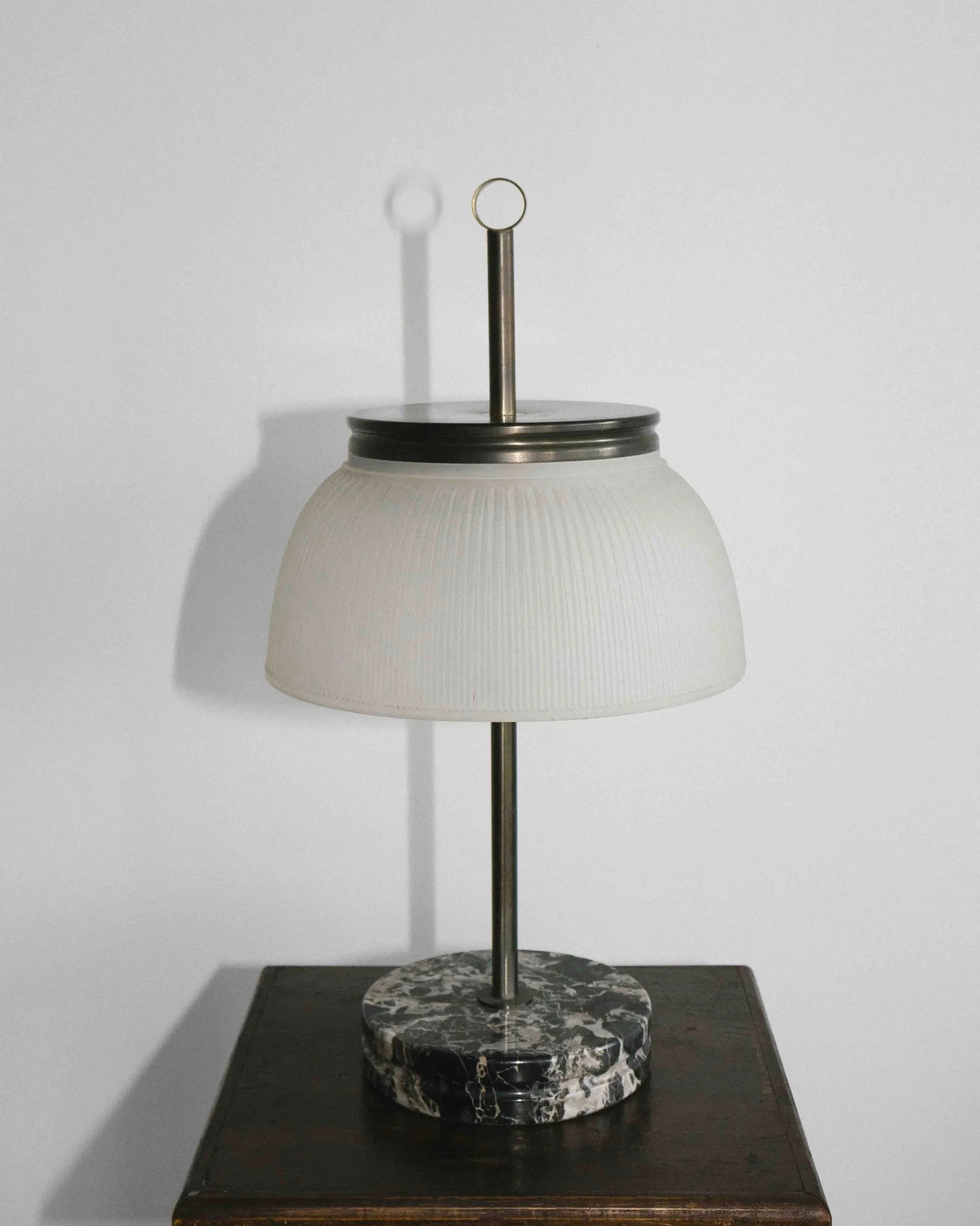 08-31-2026-Lampe_Artemide_enzo-3.jpg
