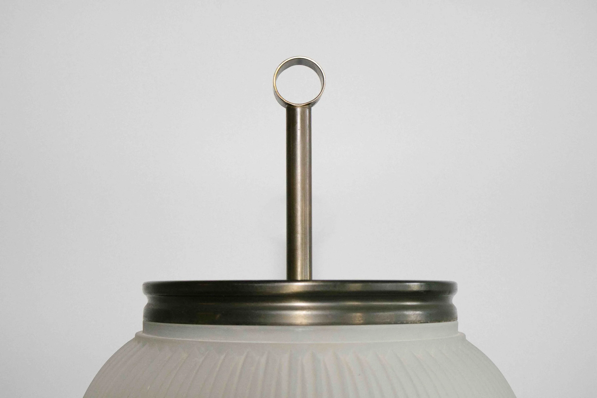 08-31-2026-Lampe_Artemide_enzo-5.jpg