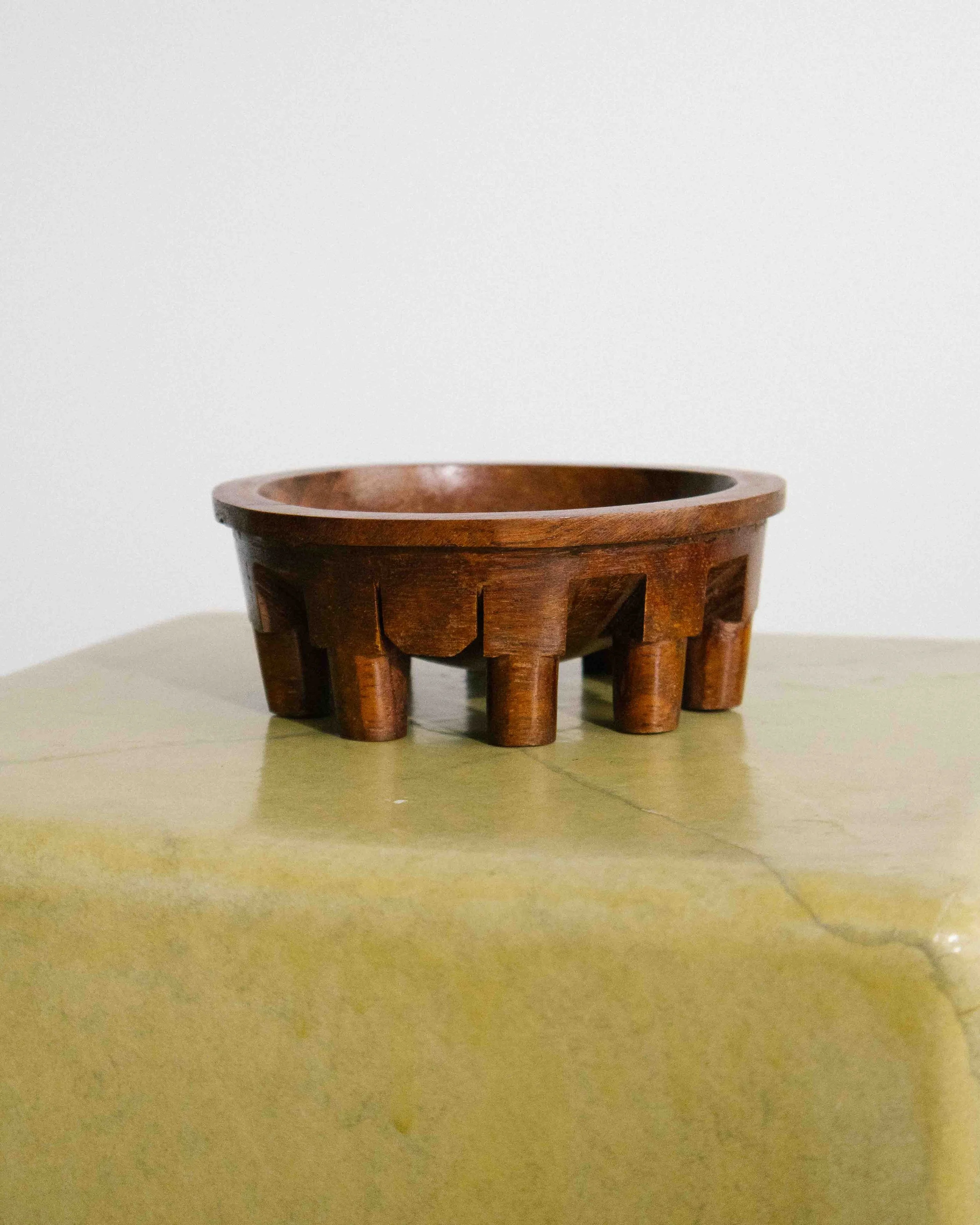 10-10-2025-19th-century-Fiji-bowl-Tanoa-canada-17.jpg