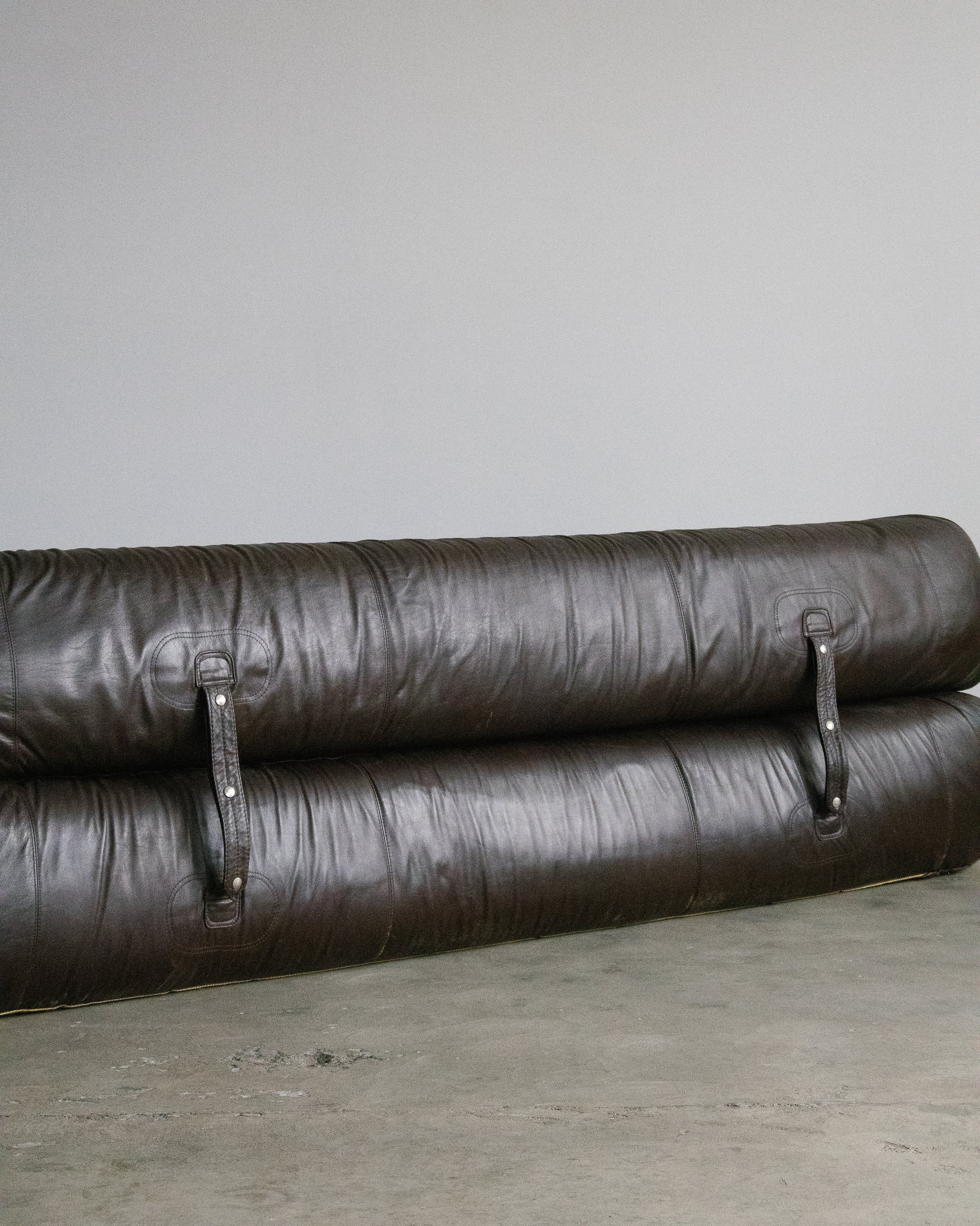 10-14-2026-Sofa_anfibio_folding_sofa_bed_design_sofa_alessandro_becchi-11.jpg