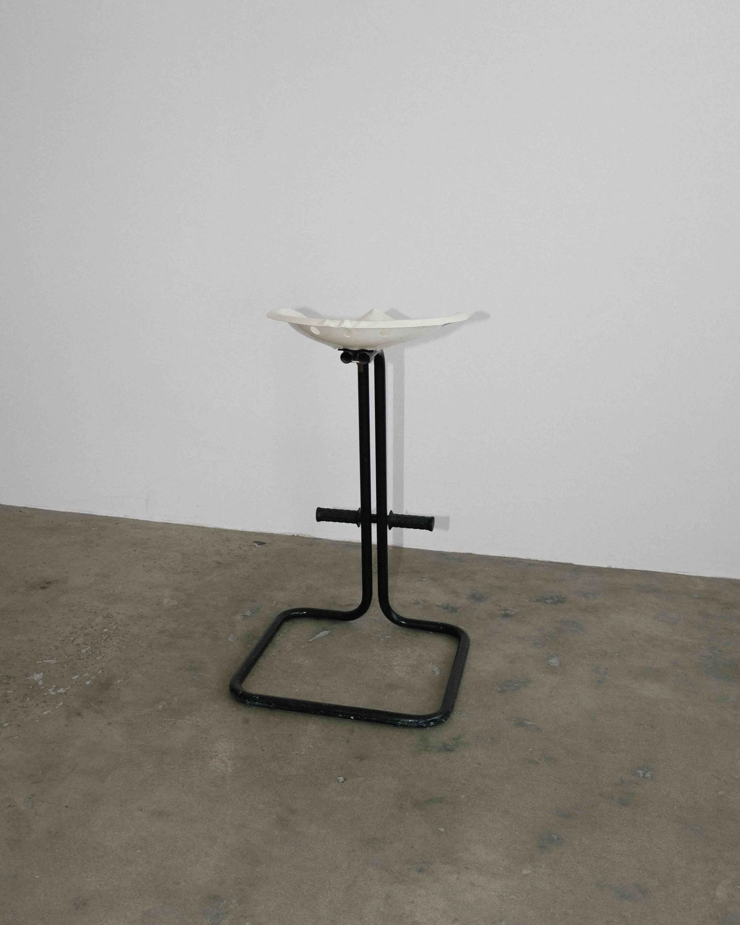 Bieffeplast Rodney Kinsman Tractor | 1968- white and black - design - vintage - Montreal