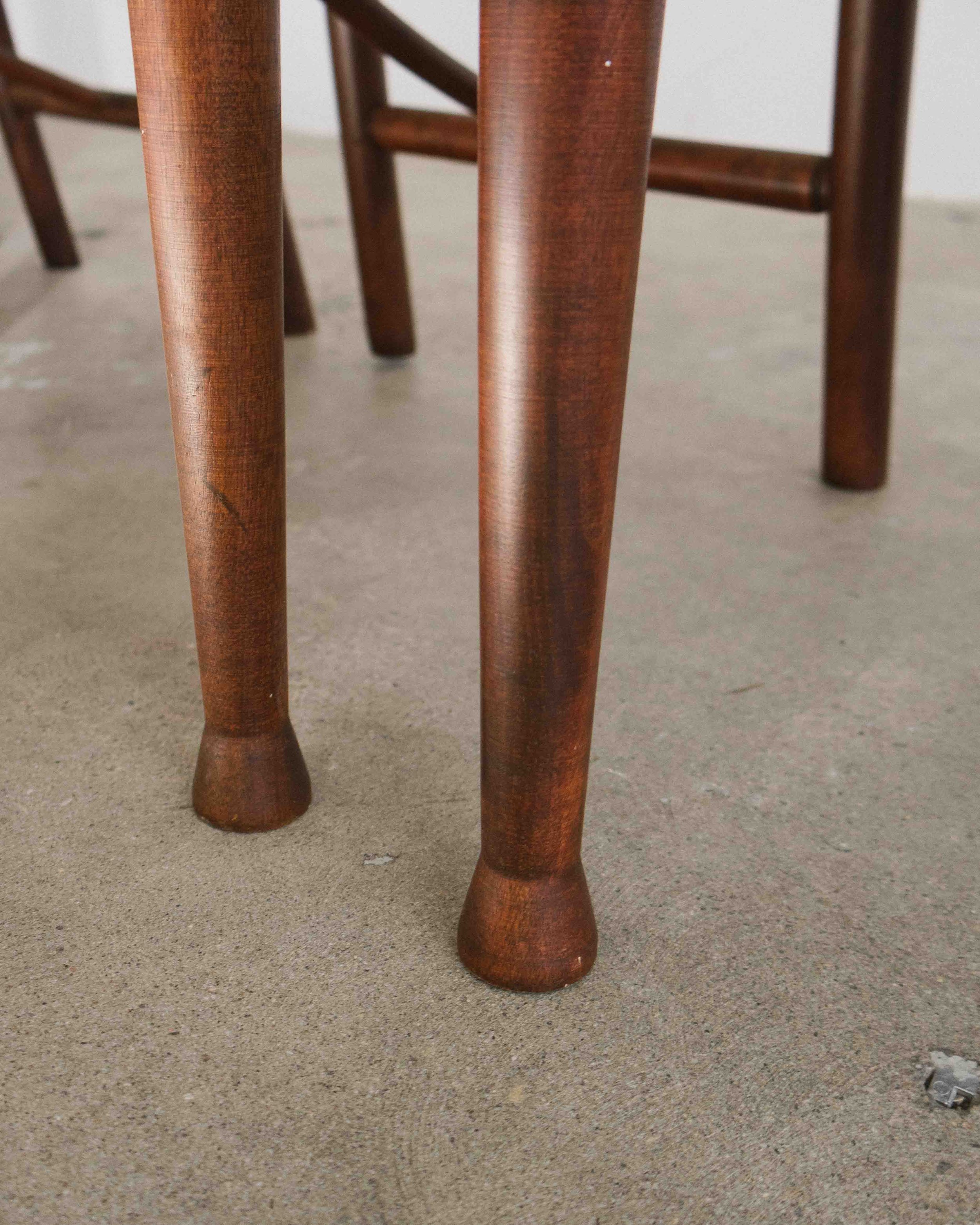 05-25-2026-Chaises-Meteore-1990-Design-Quebec-3.jpg
