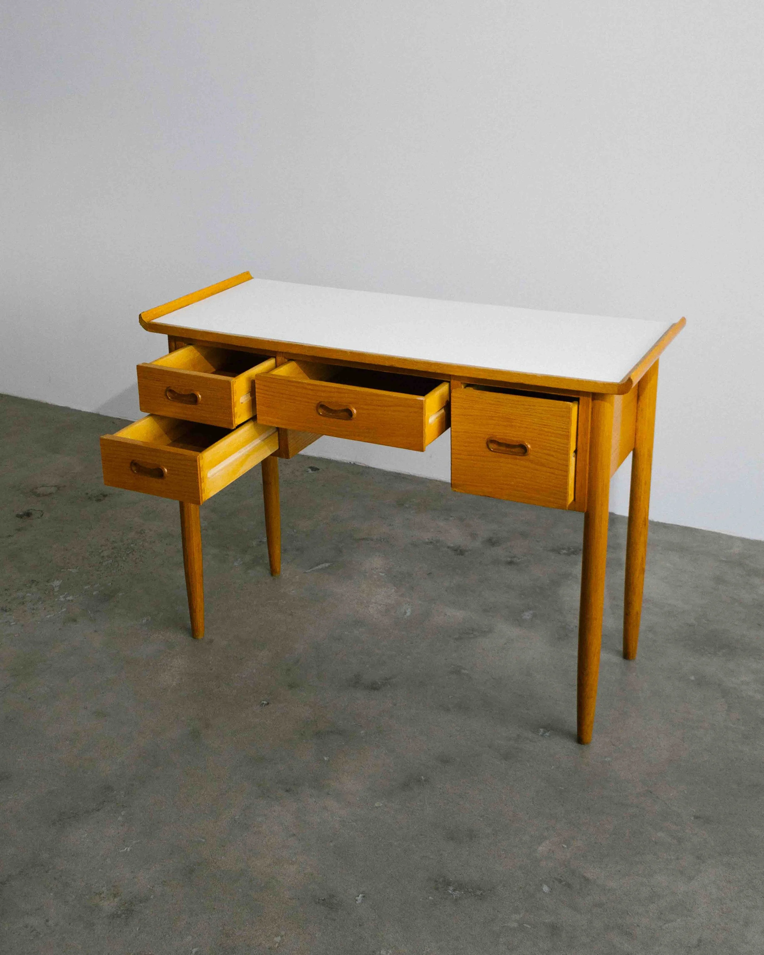 Children’s Desk by Standard Furniture Co. — Canada, c.1960s - vintage montreal canada