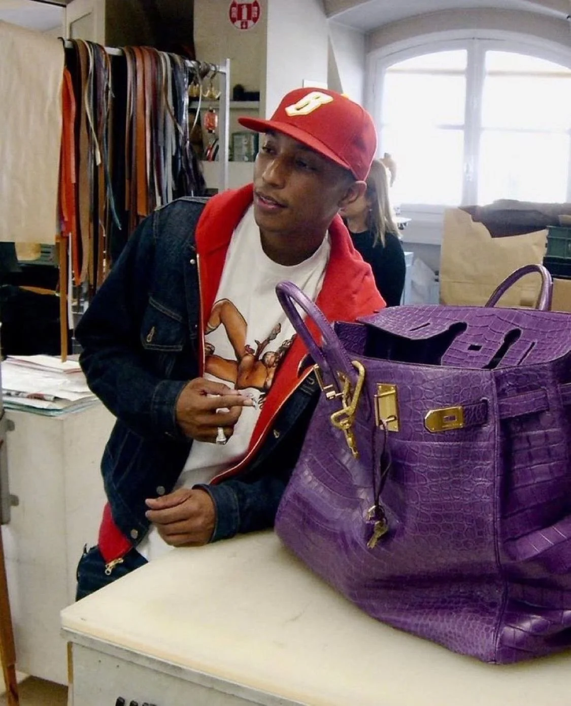 no, it isn’t a purse..