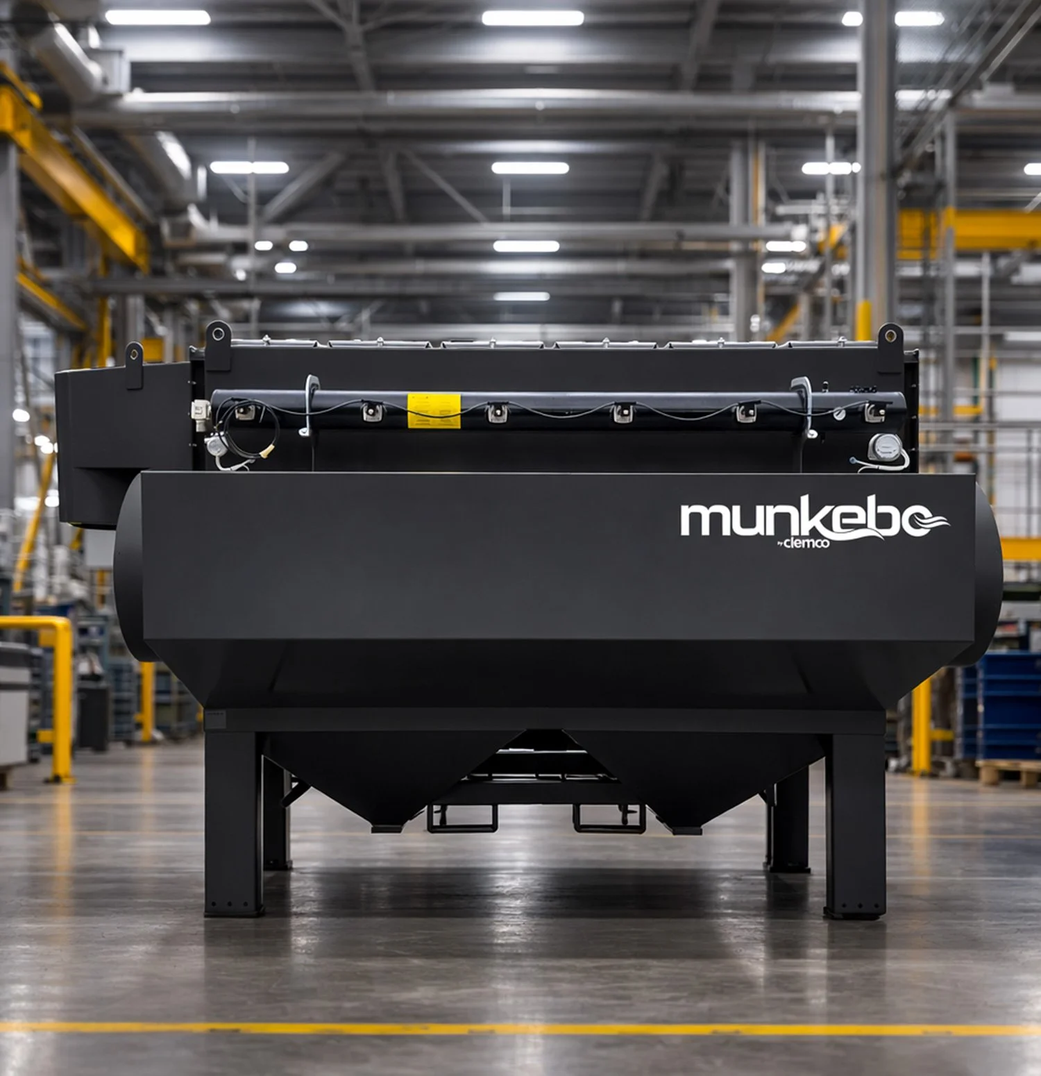 A Munkebo stationary Dust Collector in an indoor production facility