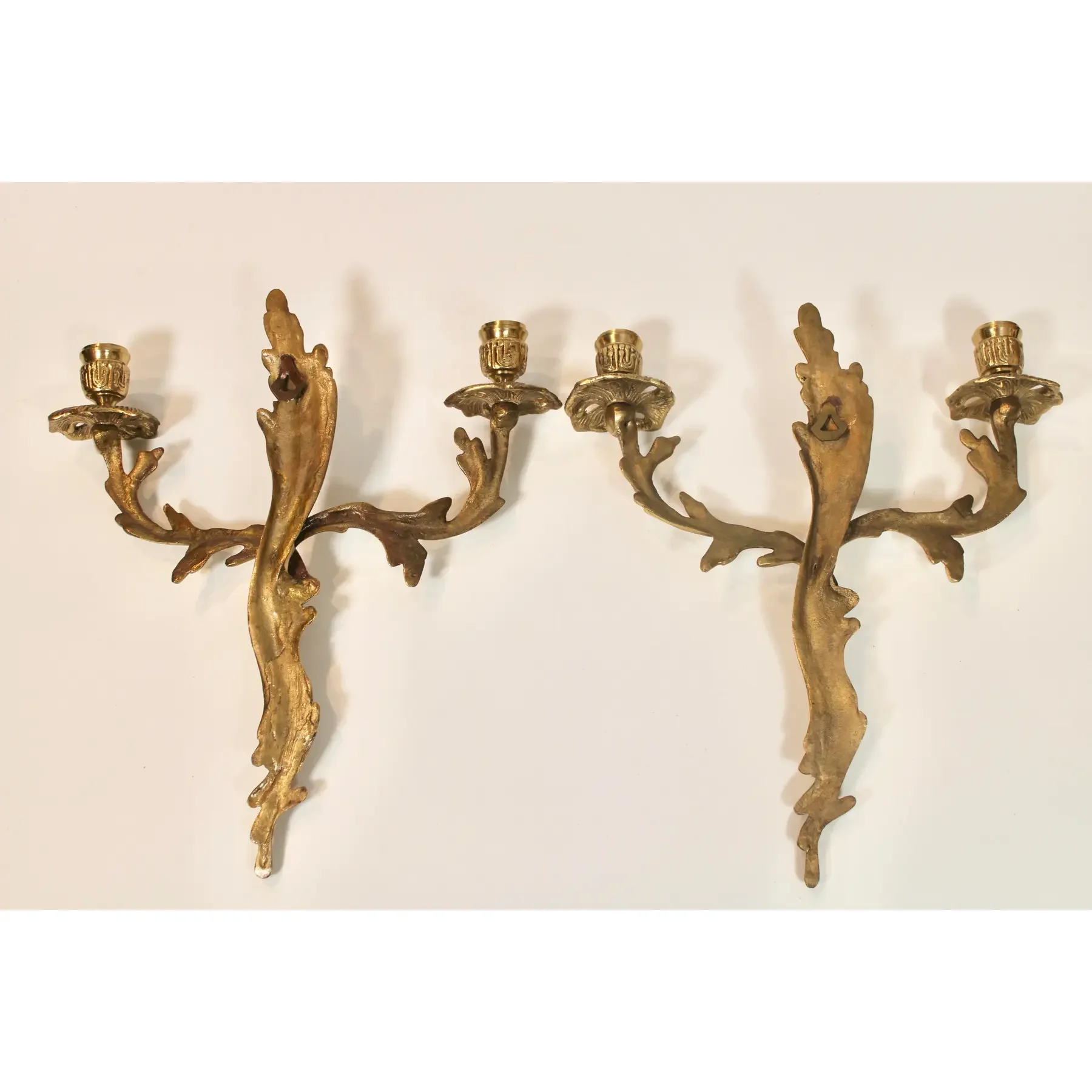 mid-20th-century-french-rococo-brass-sconces-0235.webp
