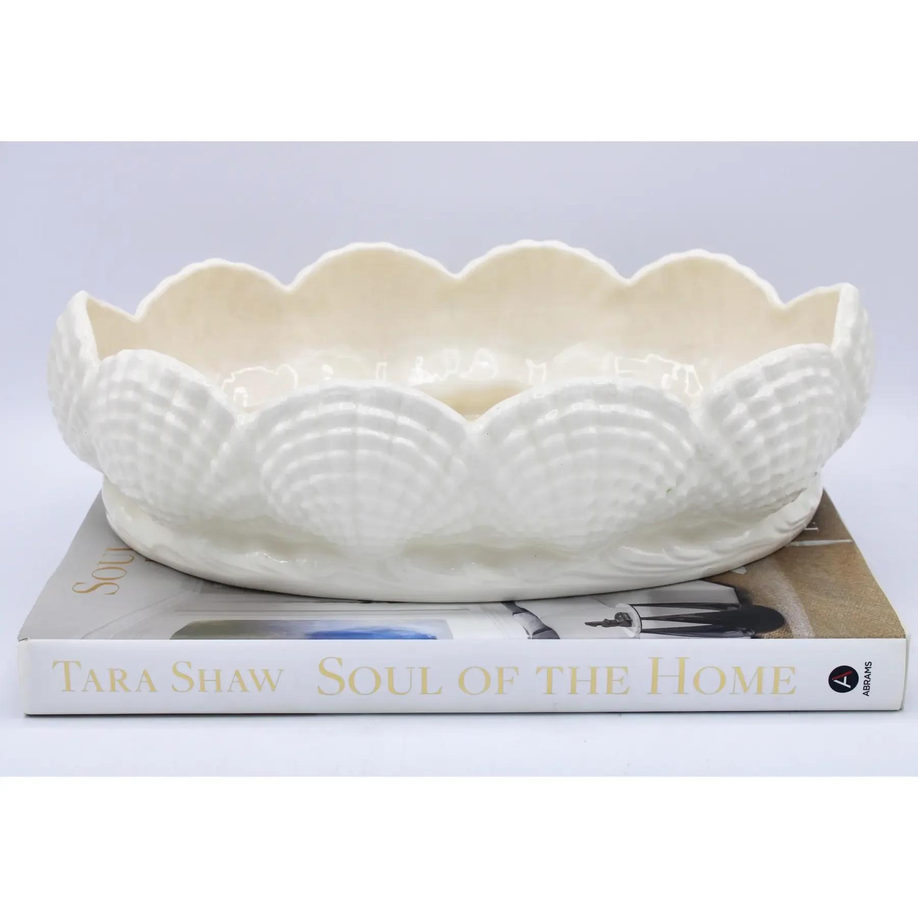 1940s-vintage-ceramic-seashell-tray-0251.webp