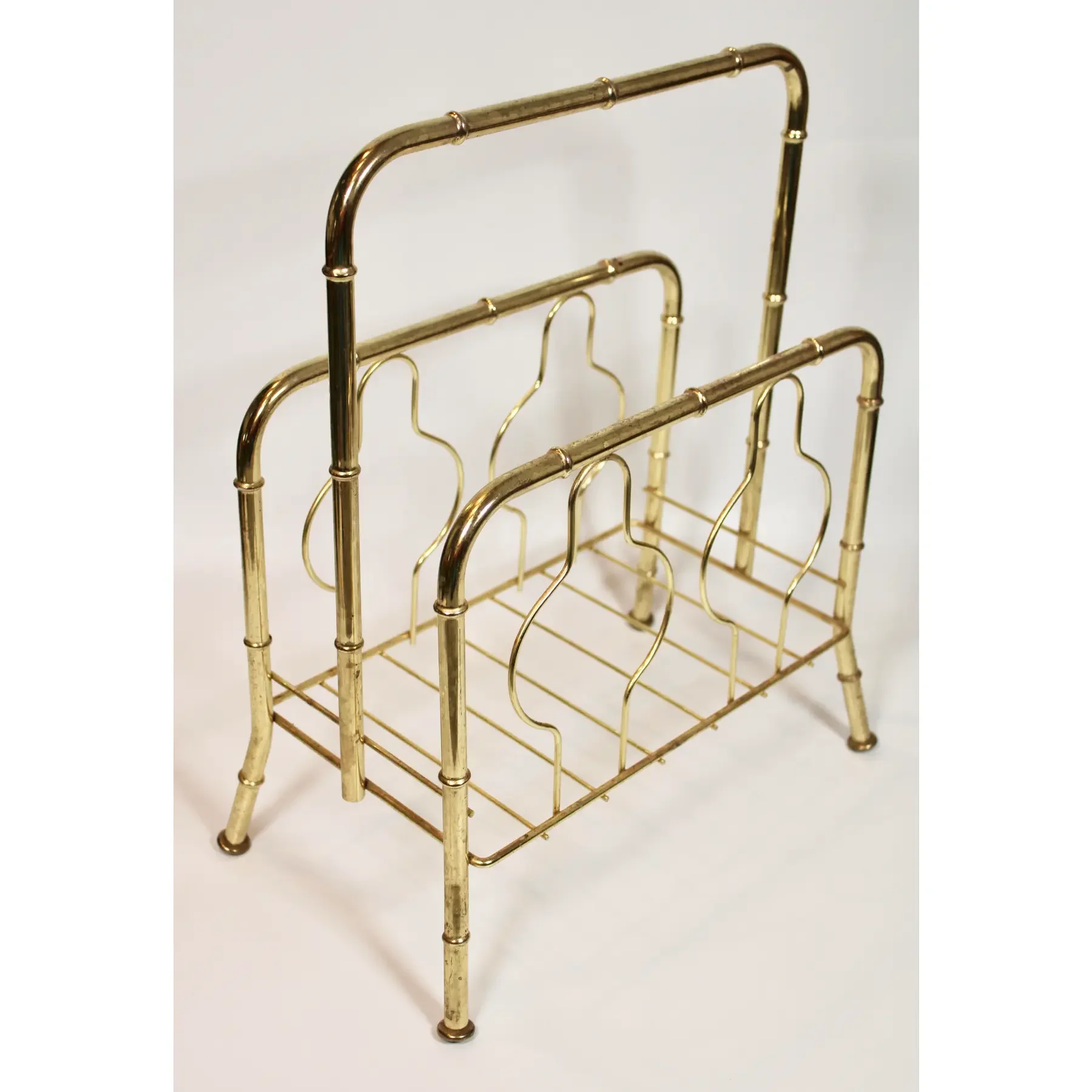 vintage-brass-bamboo-motif-magazine-rack-9962.webp