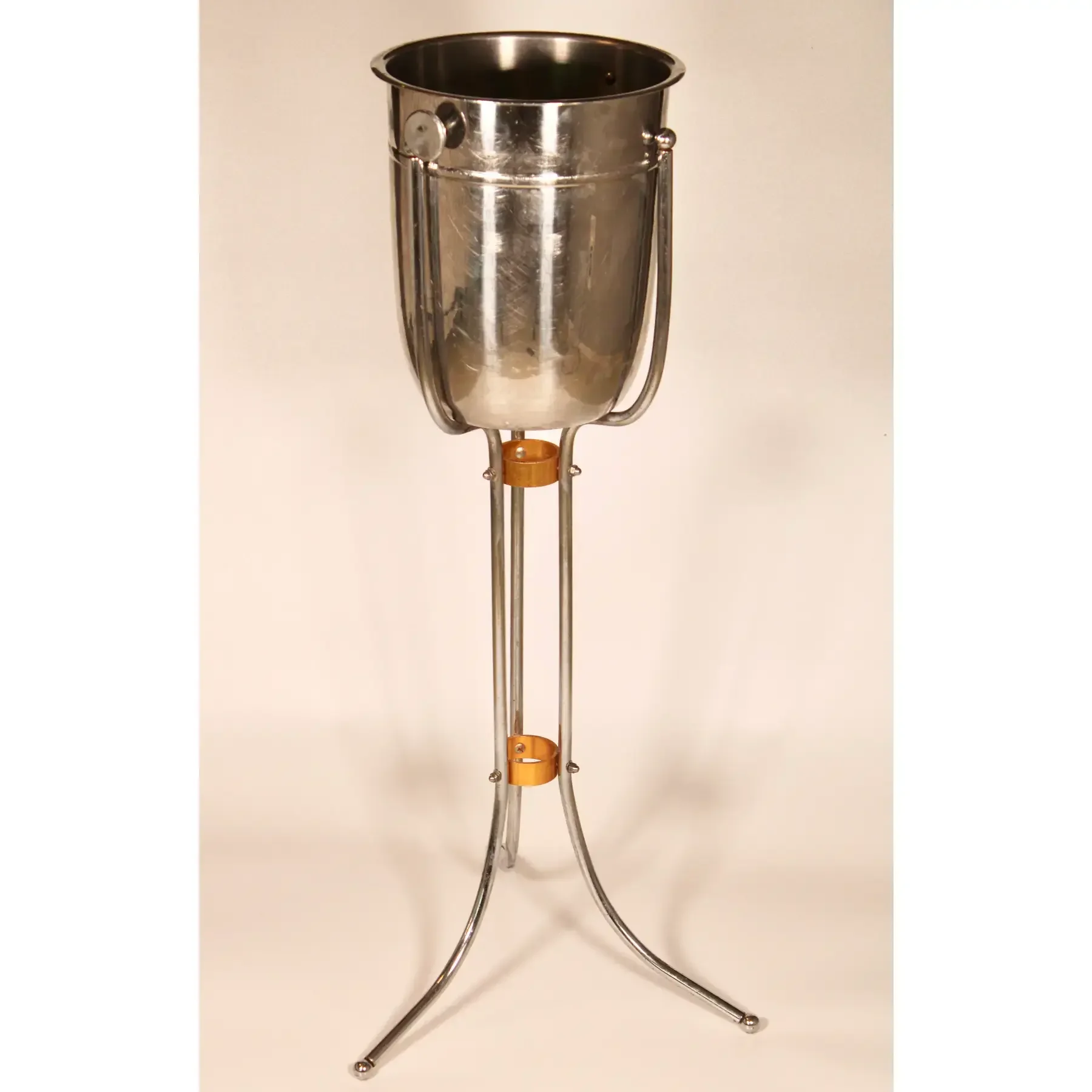 vintage-art-deco-silver-champagne-ice-bucket-stand-0852.webp