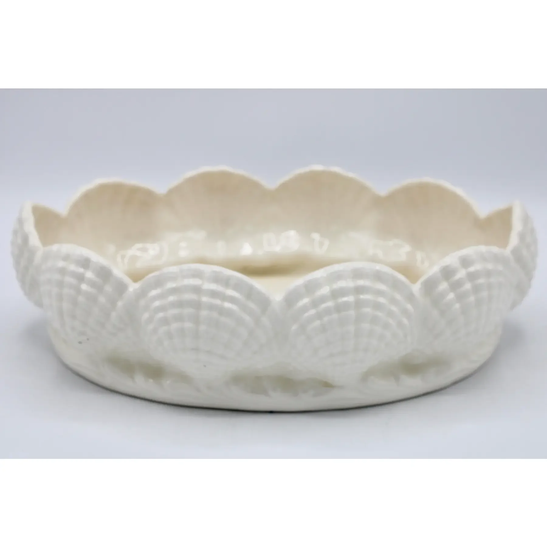1940s-vintage-ceramic-seashell-tray-8264.webp