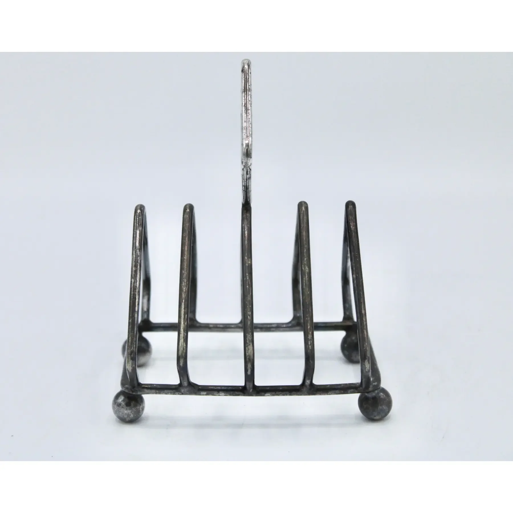 1940s-art-deco-english-silver-plate-toast-rack-letter-holder-stationary-organizer-0785.webp