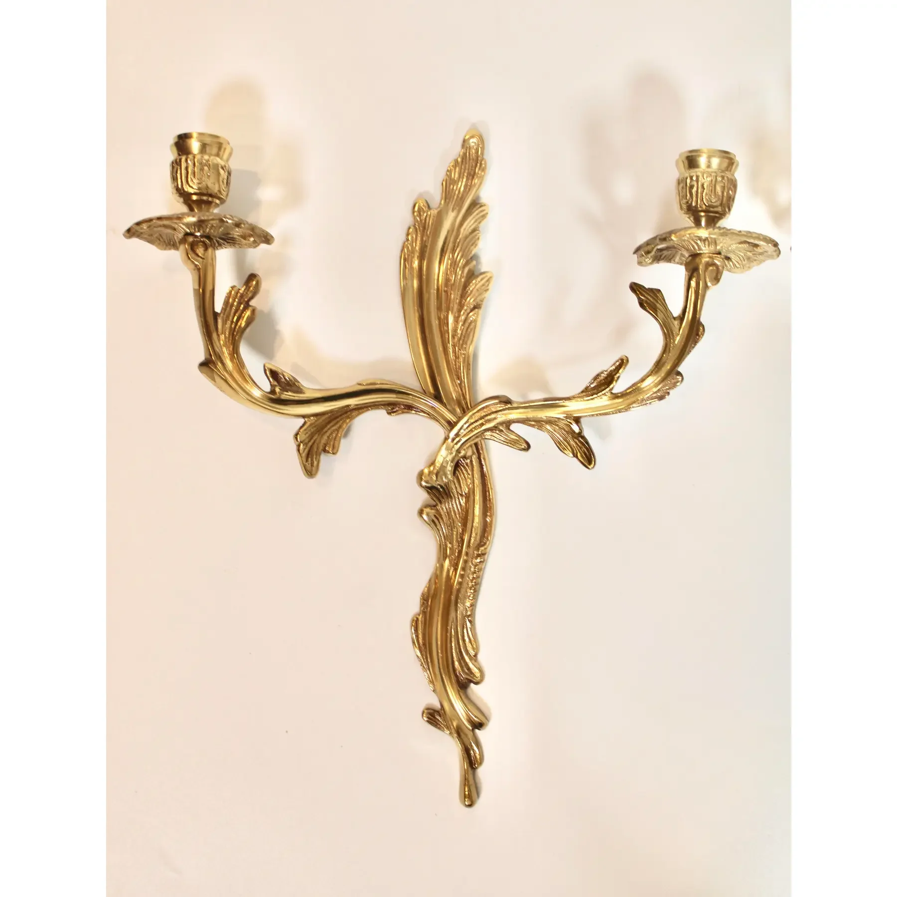 mid-20th-century-french-rococo-brass-sconces-3191.webp