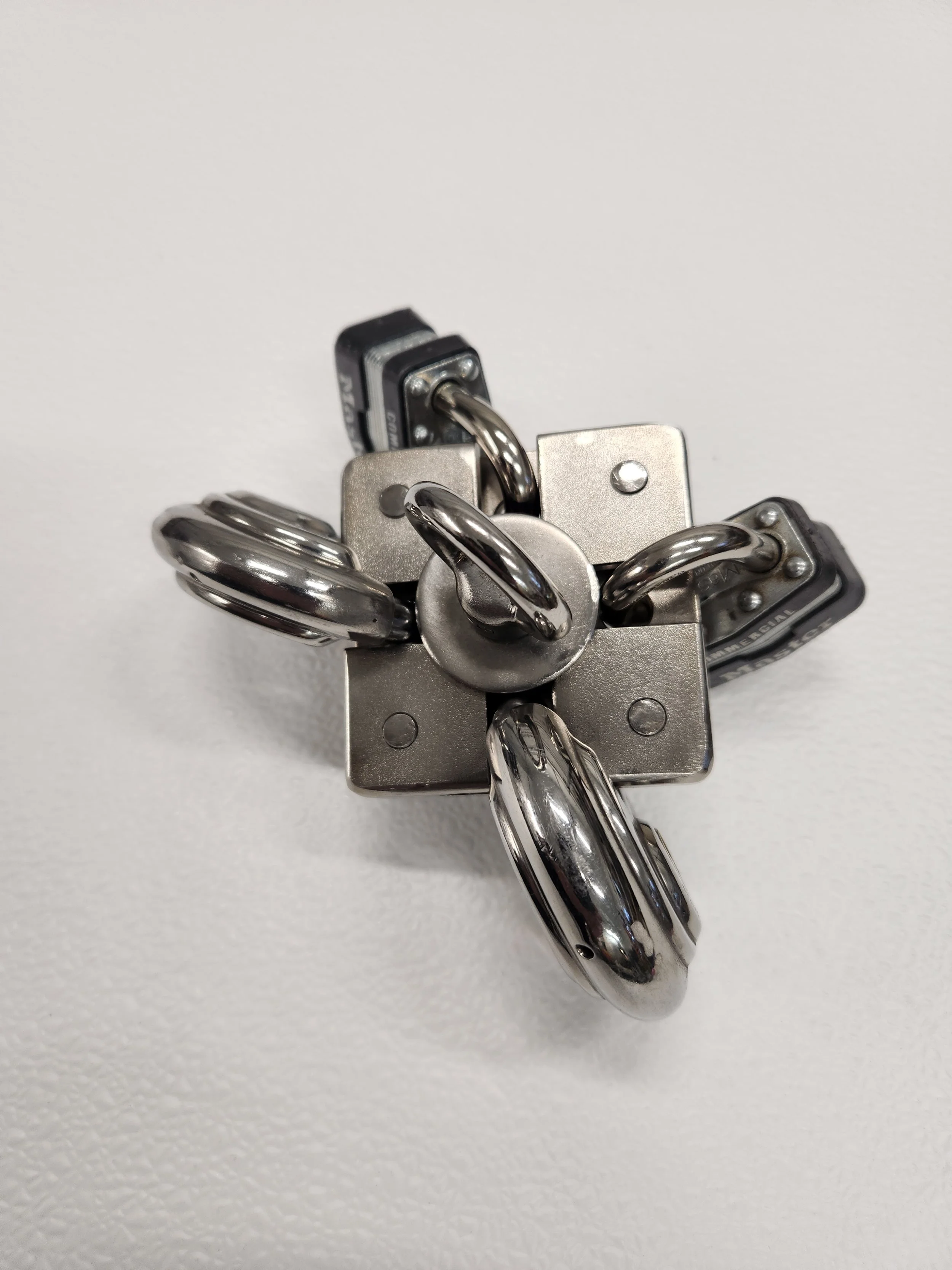 MULTI PADLOCK LOCKING SYSTEM CXL350SS THIS IS A 3" BLOCK AND WILL ACCEPT 5 PADLOCKS WITH 3/8" SHACKE INCLUDING DISC TYPE STAINLESS STEEL