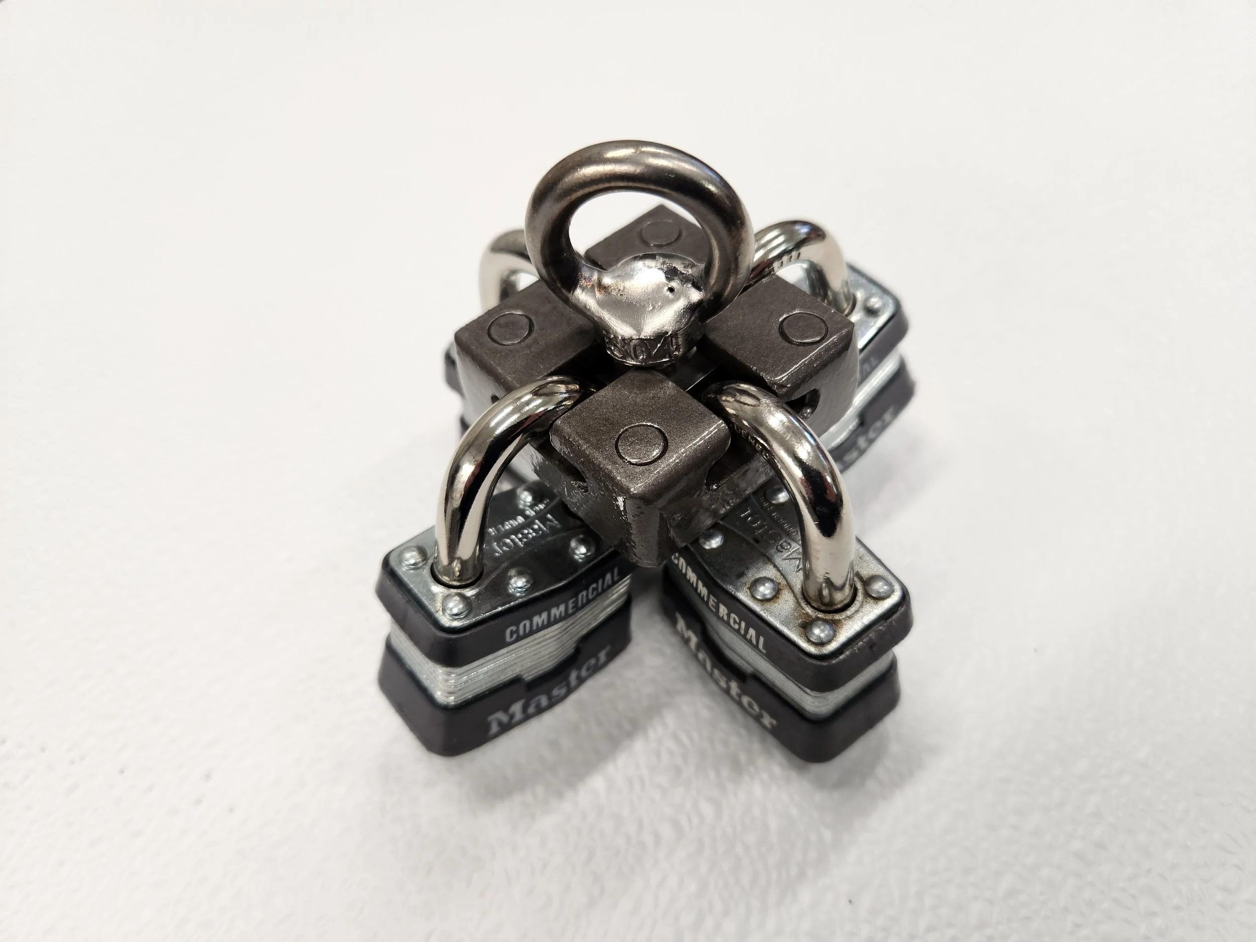 CXL250 MULTIPLE PADLOCK GATE LOCKING SYSTEM