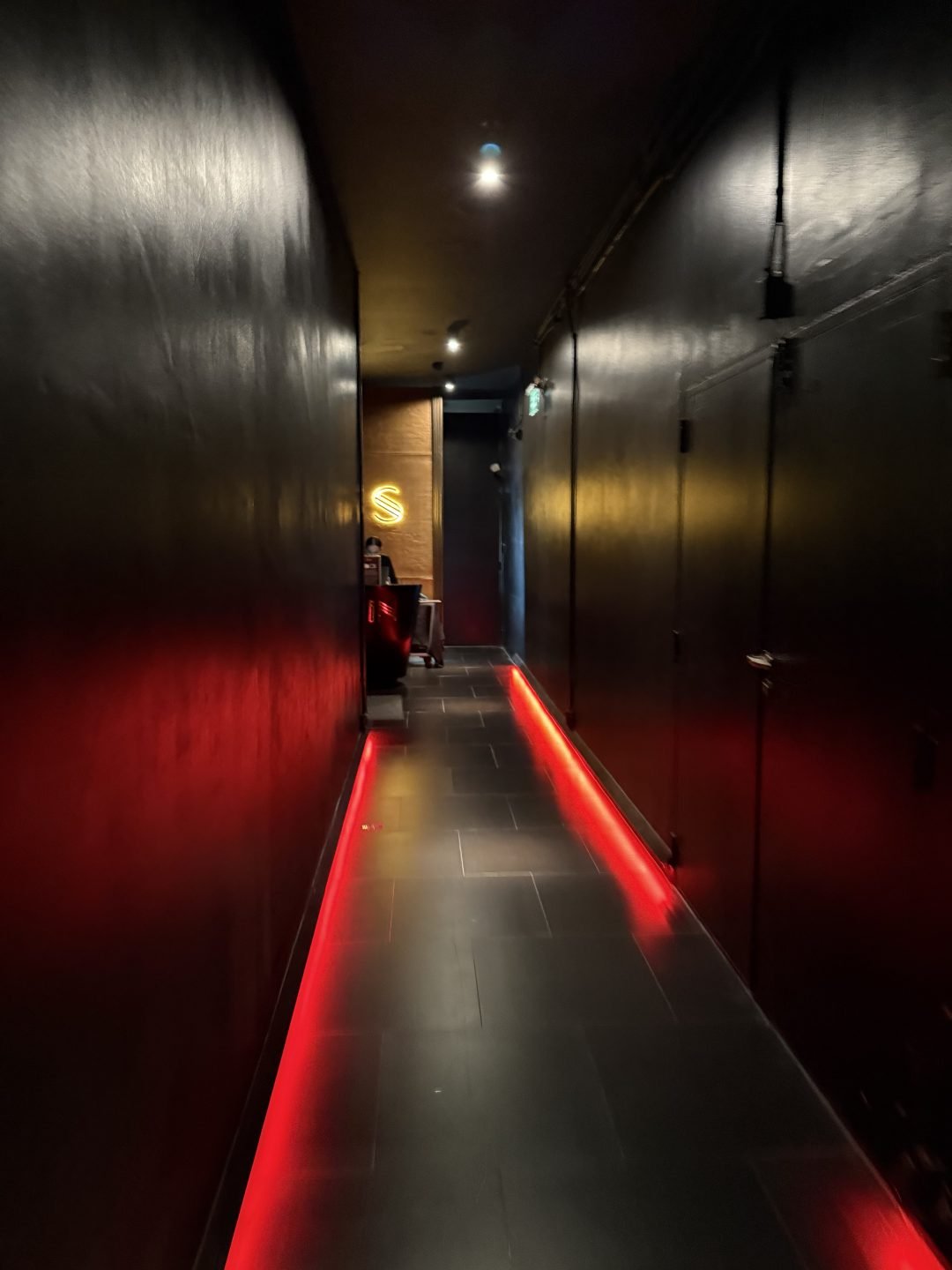 SIN Rooftop Bar - Entry