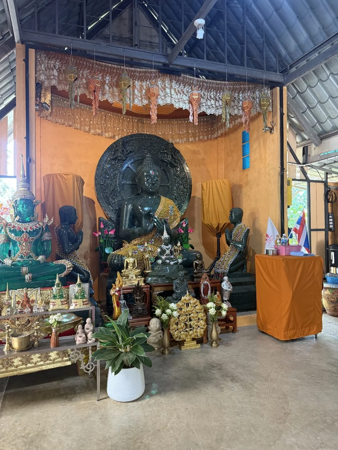 Chiang Rai - Local Temple
