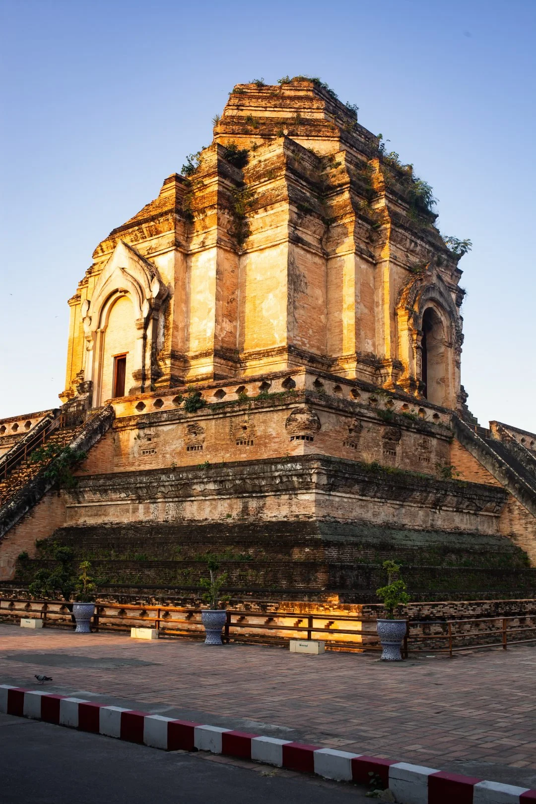 Best Temples in Thailand - Wat Chedi Luang