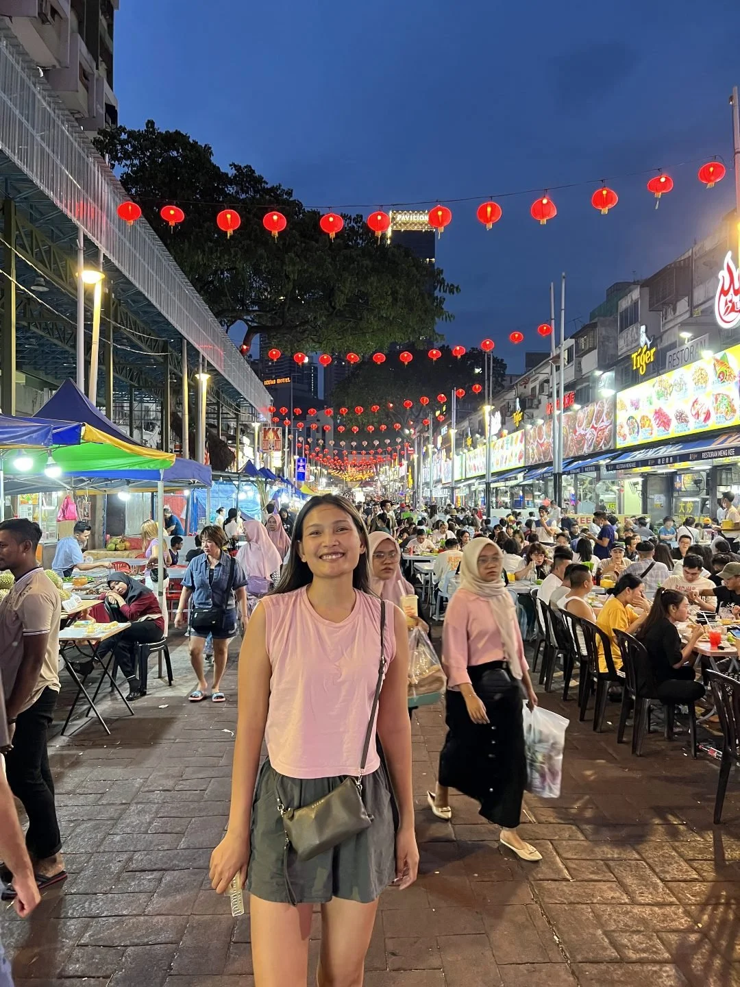 Bangkok vs Kuala Lumpur - Jalan Alor Food Street