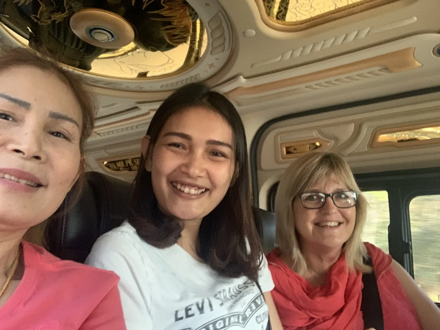 How to Get Around Bangkok - Private VIP Vans