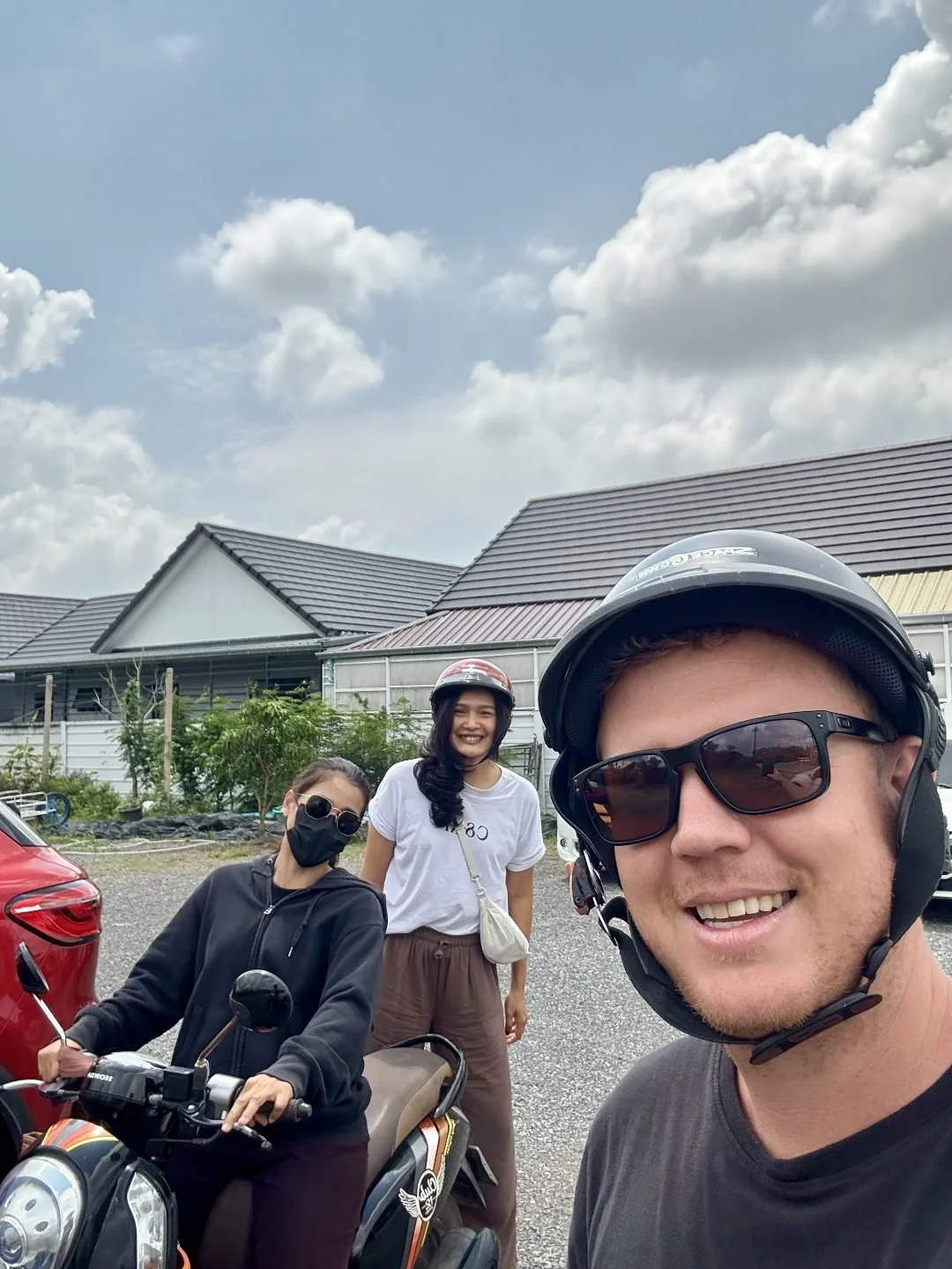 Riding Scooters with Pare - Chanthaburi