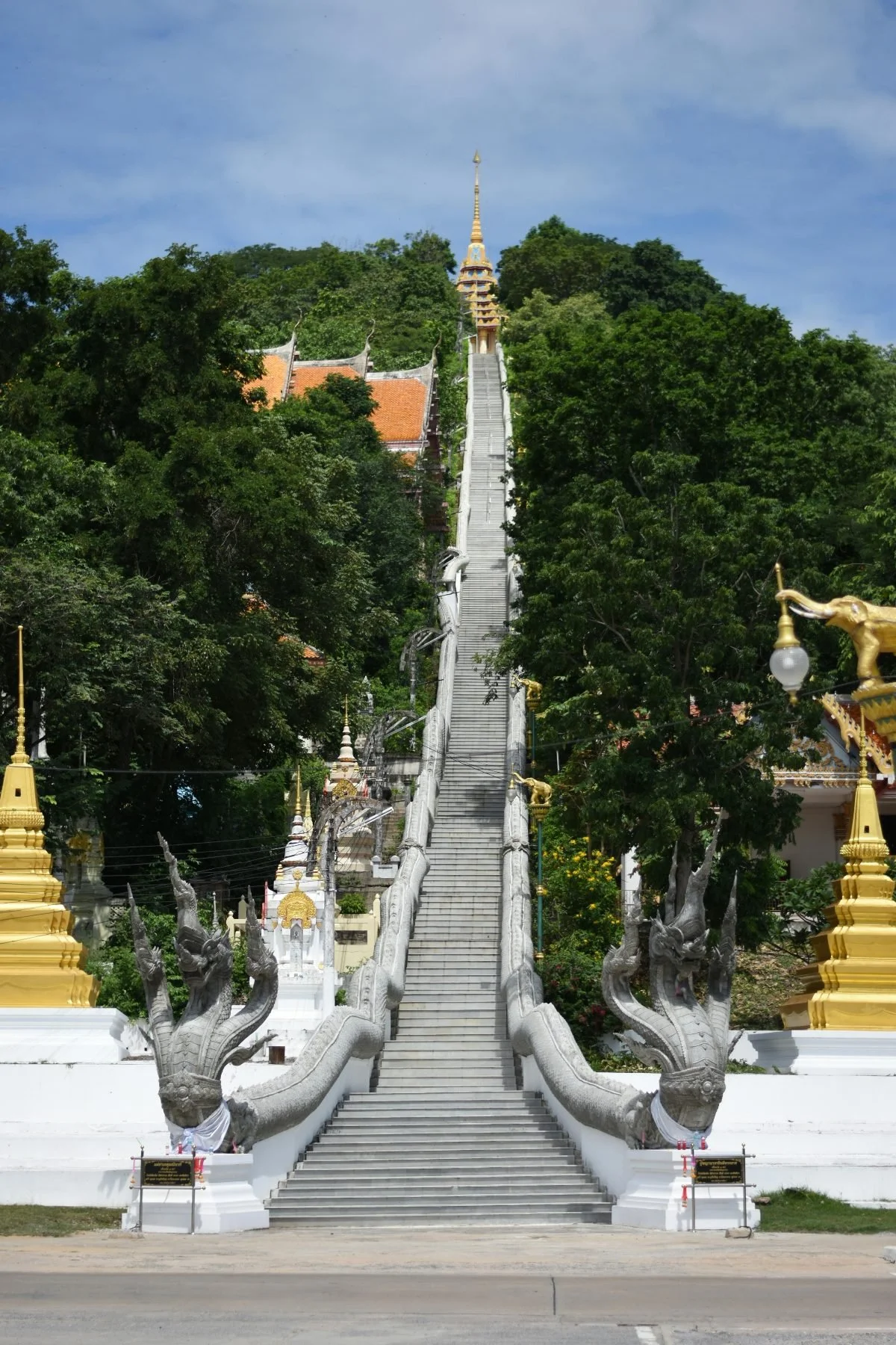 Wat Sangkat Rattana Khiri - Best Temples in Thailand
