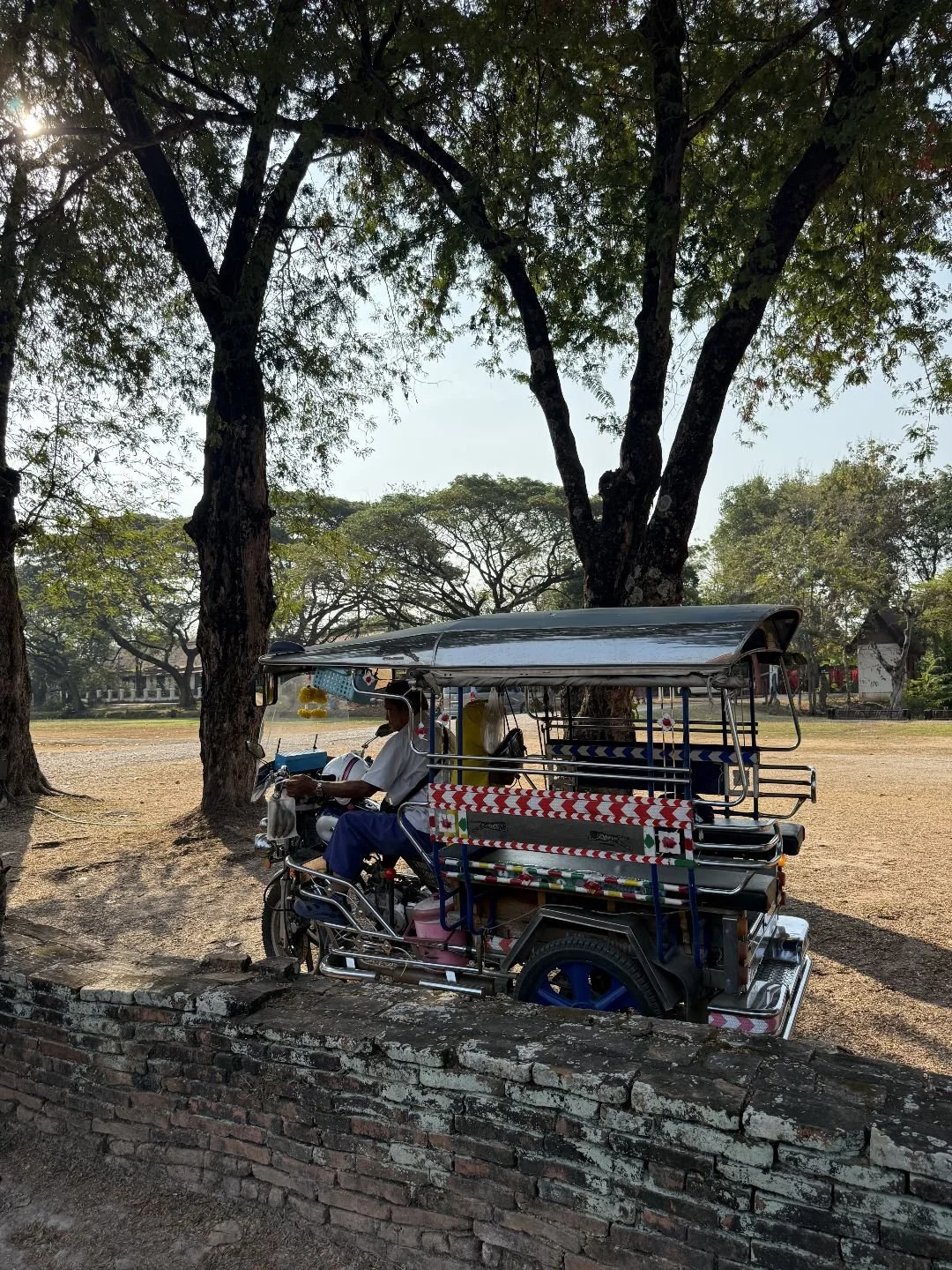 Wat Chang Lom - Tuk Tuk