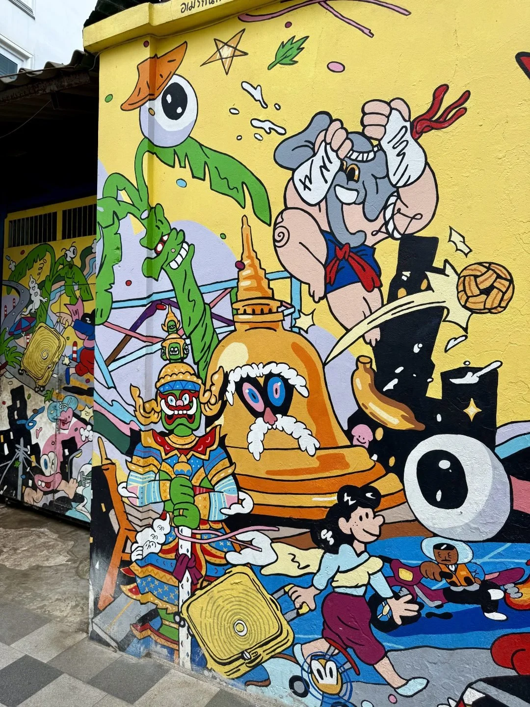 Talat Noi Street Art