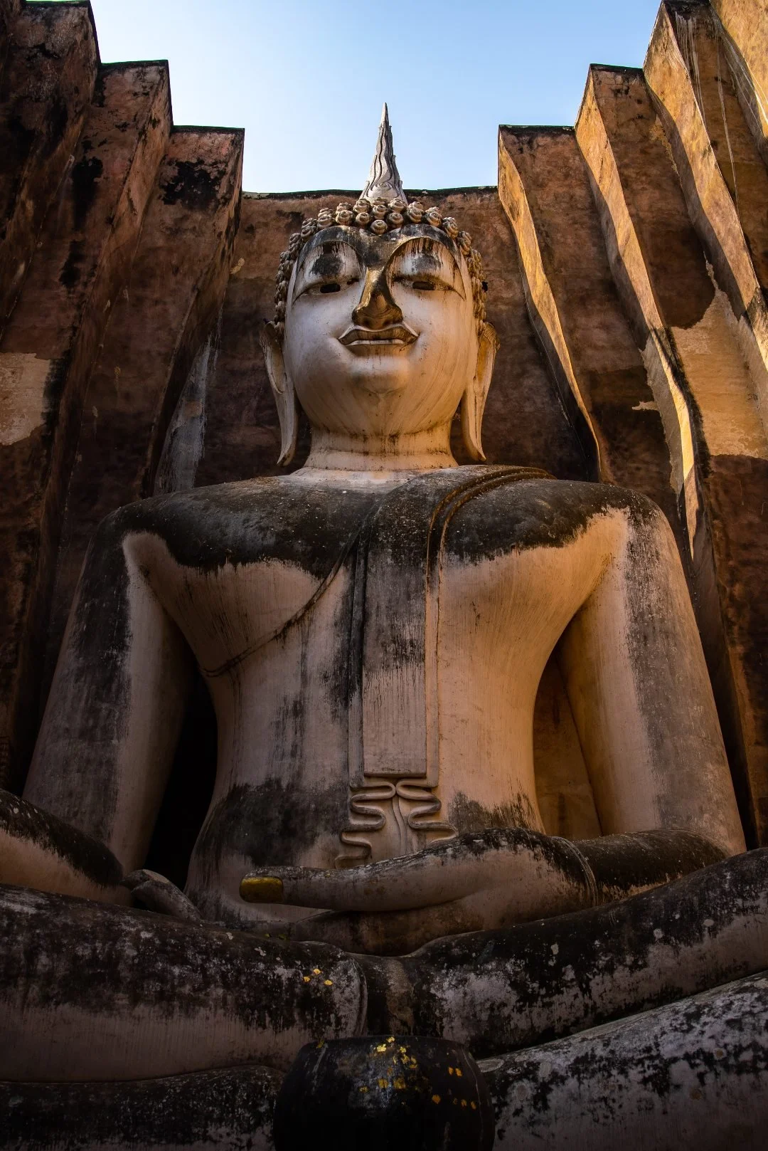Wat Si Chum - Sukhothai - Best Temples Thailand