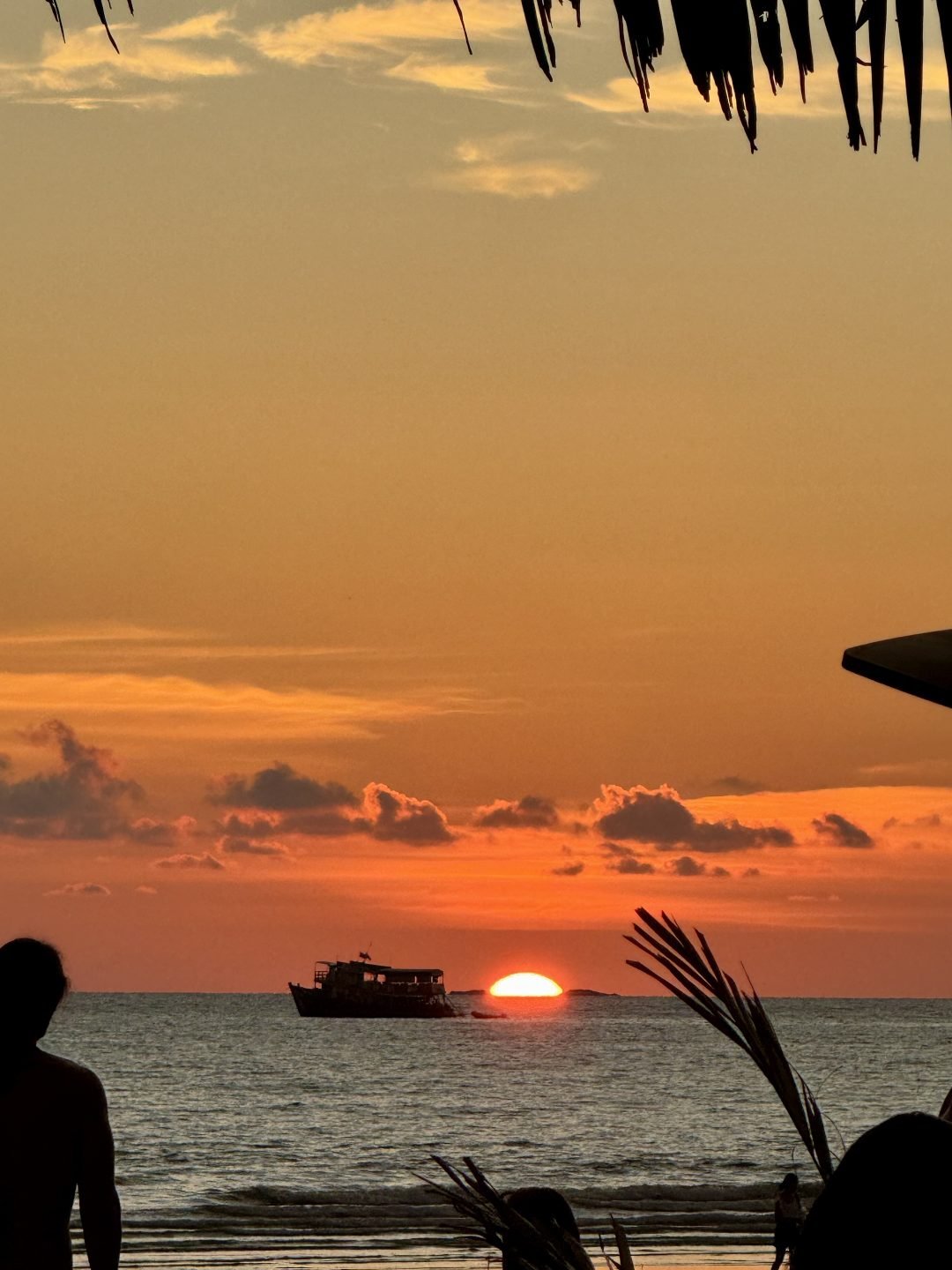 7 Day Thailand Itinerary - Sunset Sol Beach Club
