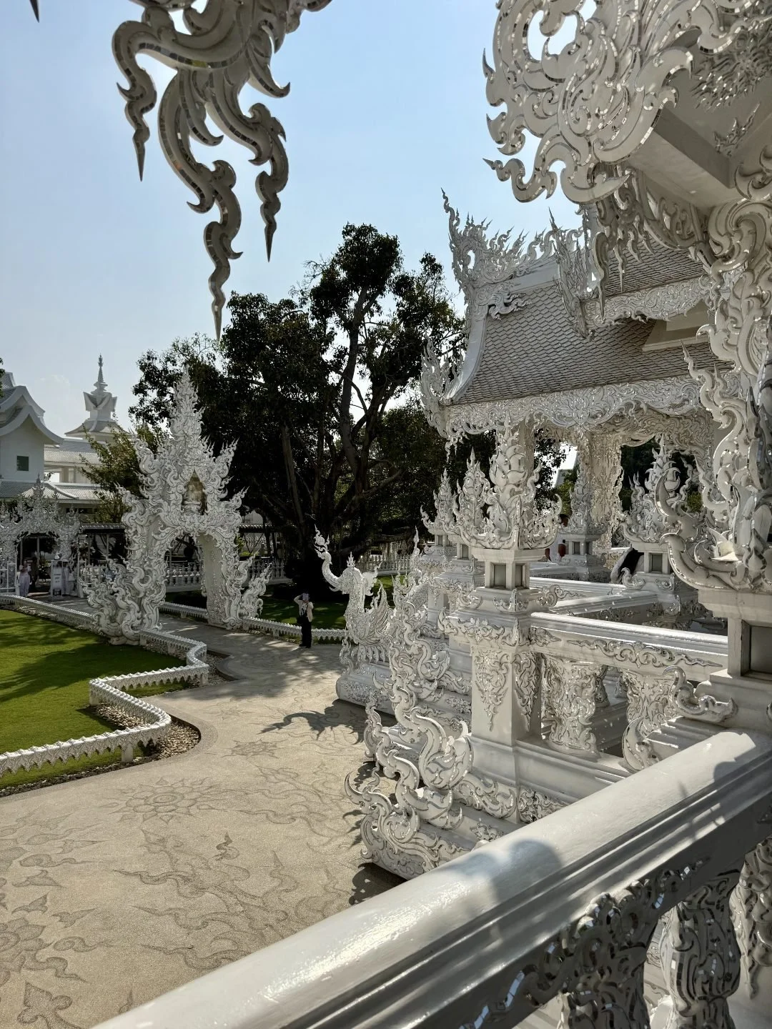 The White Temple - Stunning Architecture