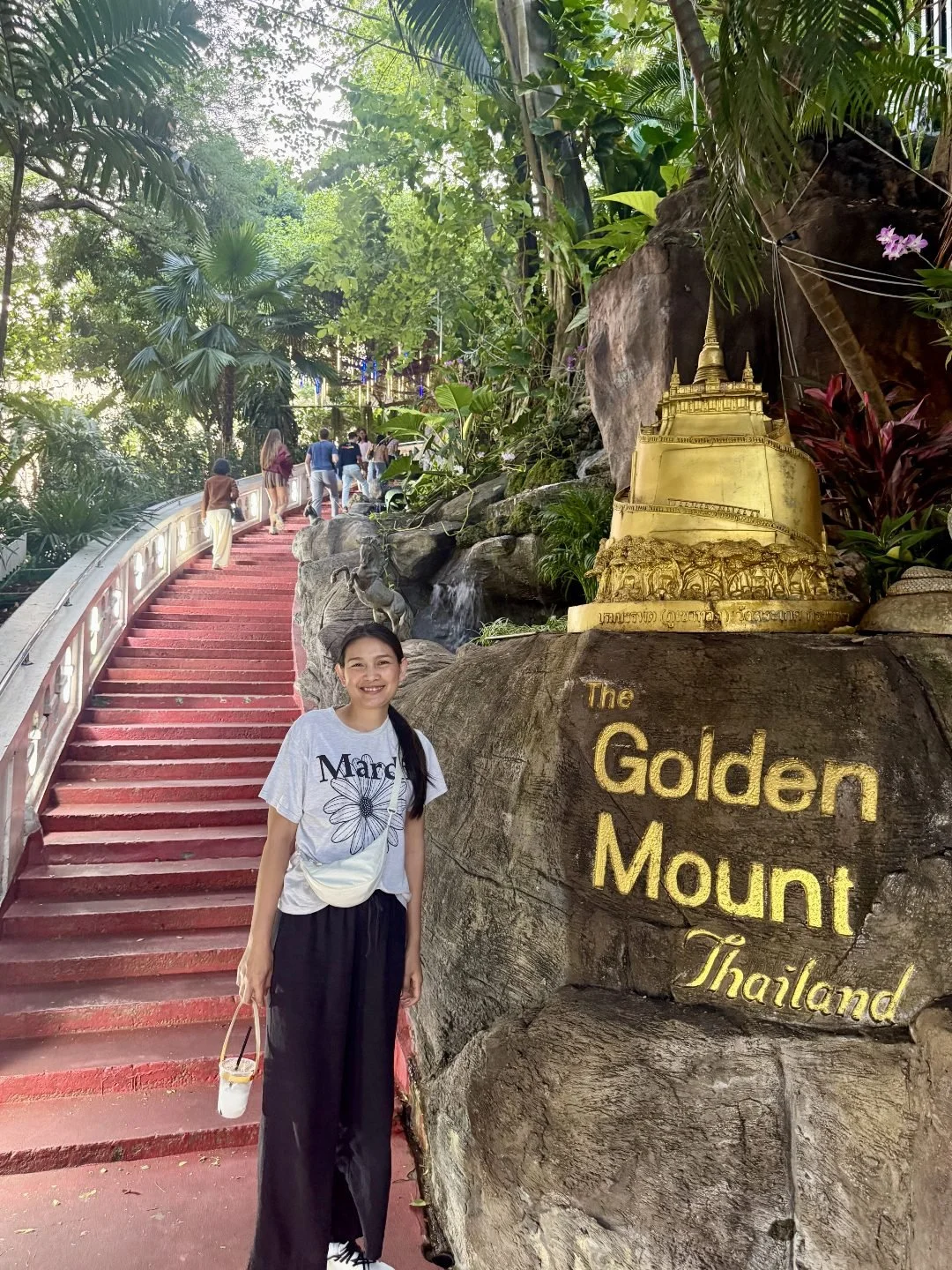 Golden Mount - Entrance