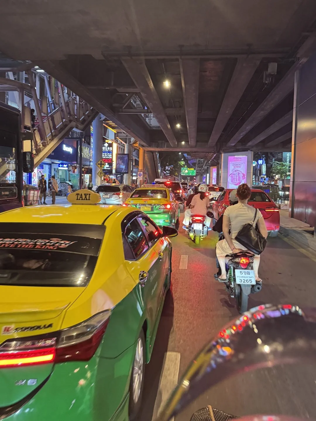 How to Get Around Bangkok - Taxis