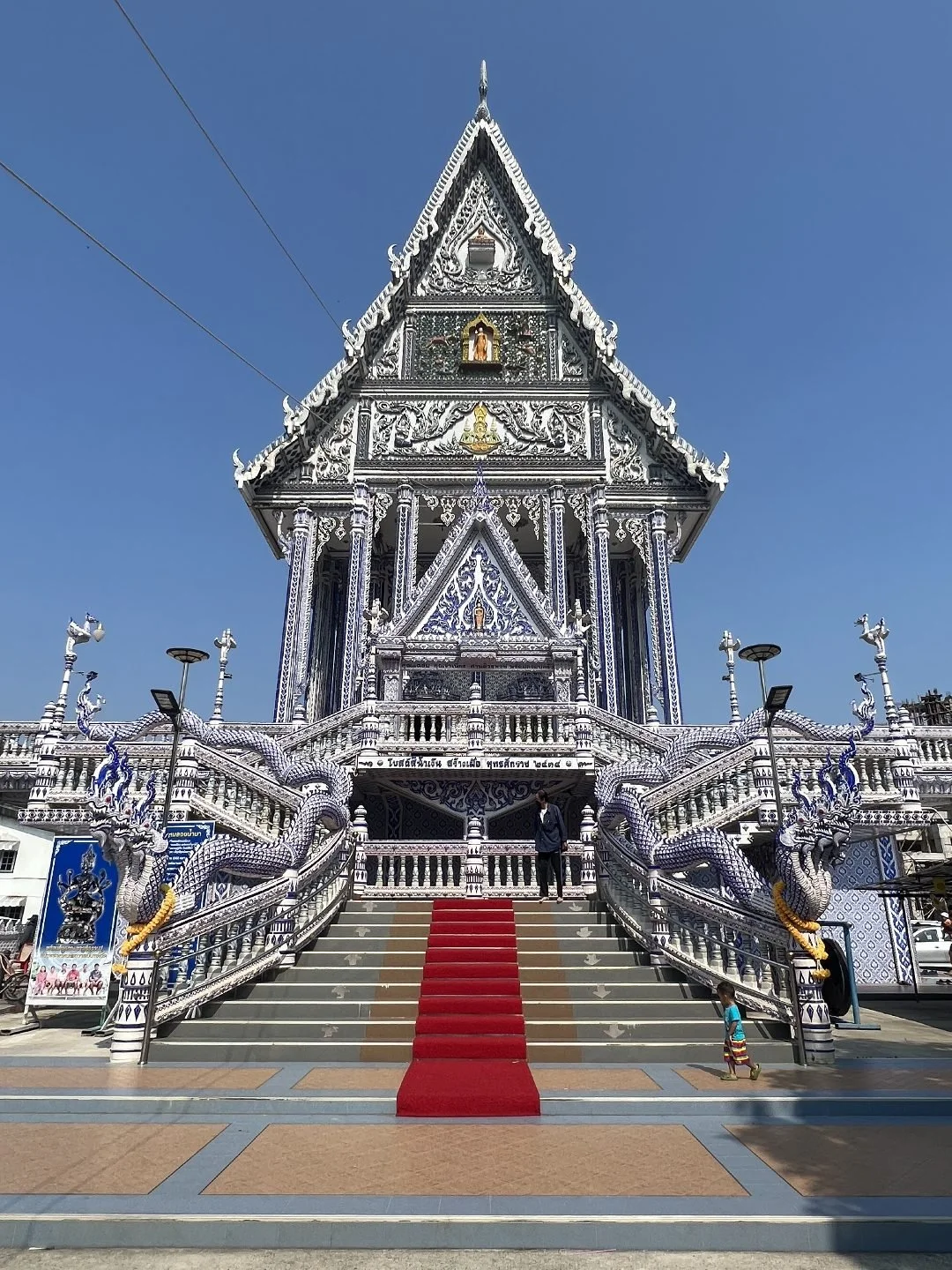 Best Temples in Thailand - Blue Temple Chanthaburi