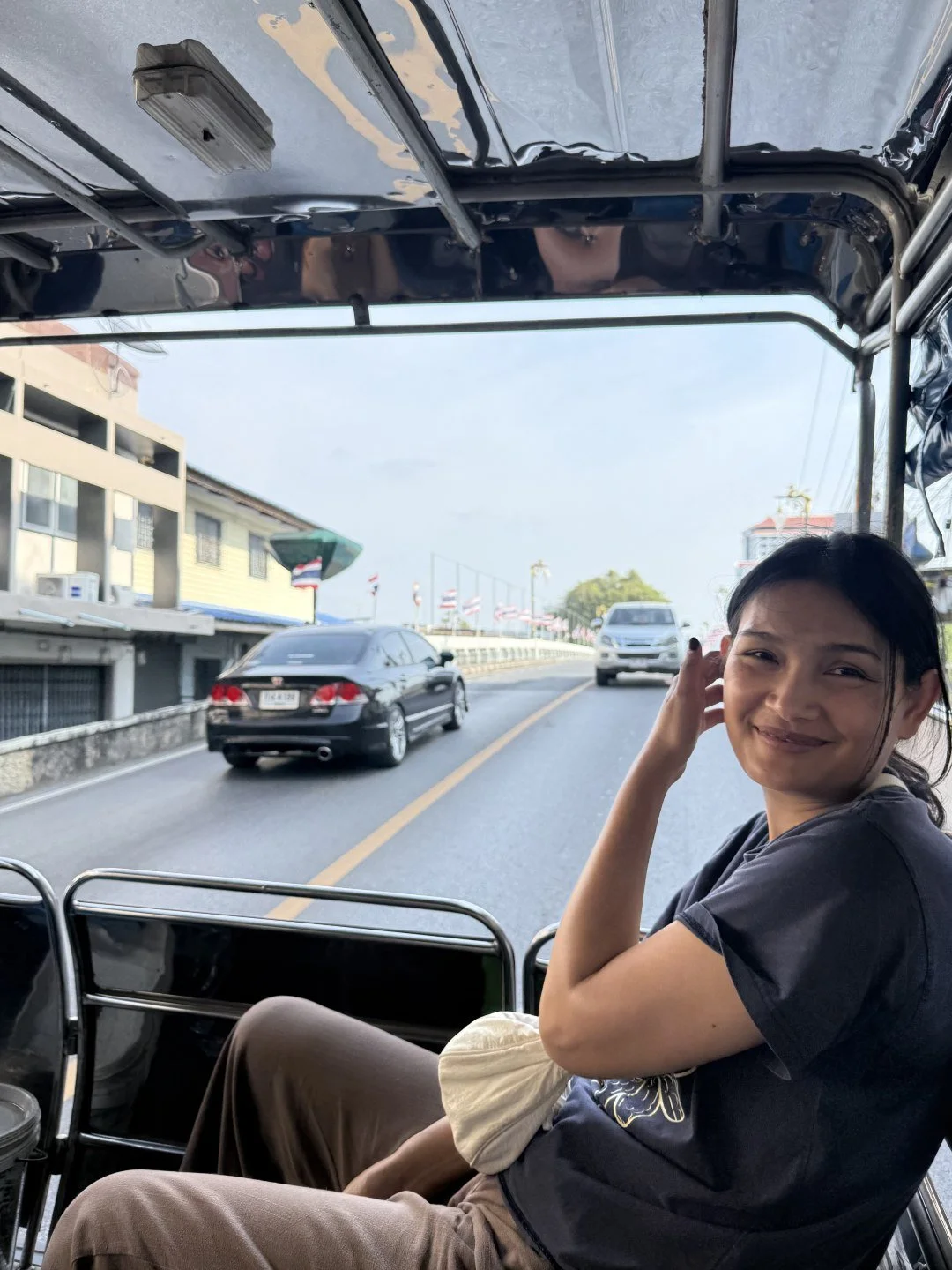 Thailand Travel Tips - Ride a Local Songthaew